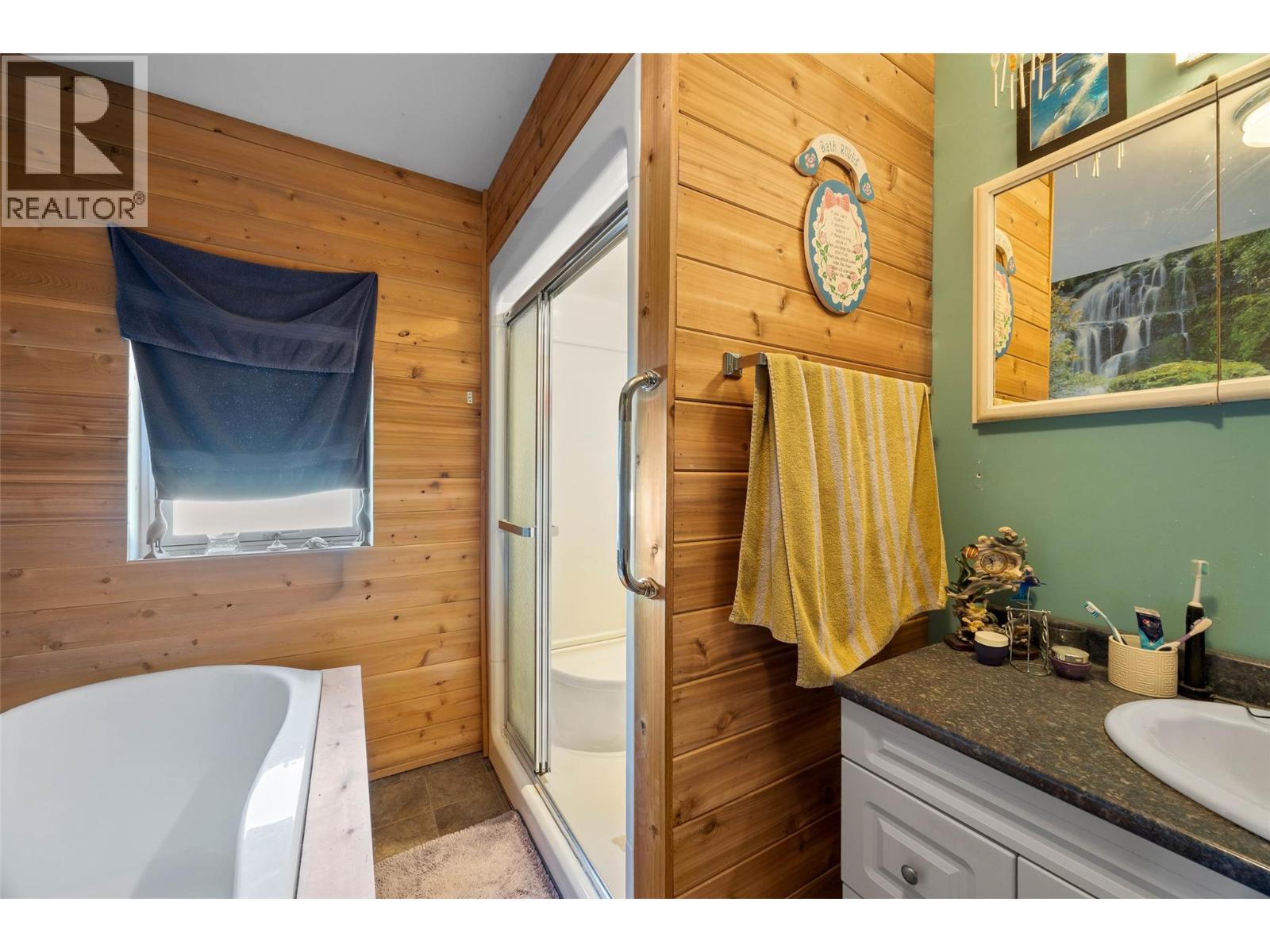 1029 Raft River Road, Clearwater, British Columbia  V0E 1N1 - Photo 19 - 10371243