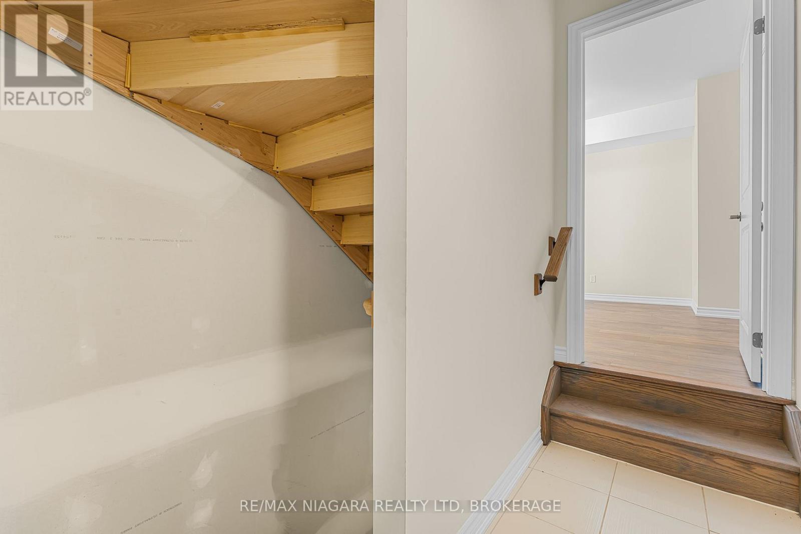 3221 Dominion Road, Fort Erie, Ontario  L0S 1N0 - Photo 34 - X13036730