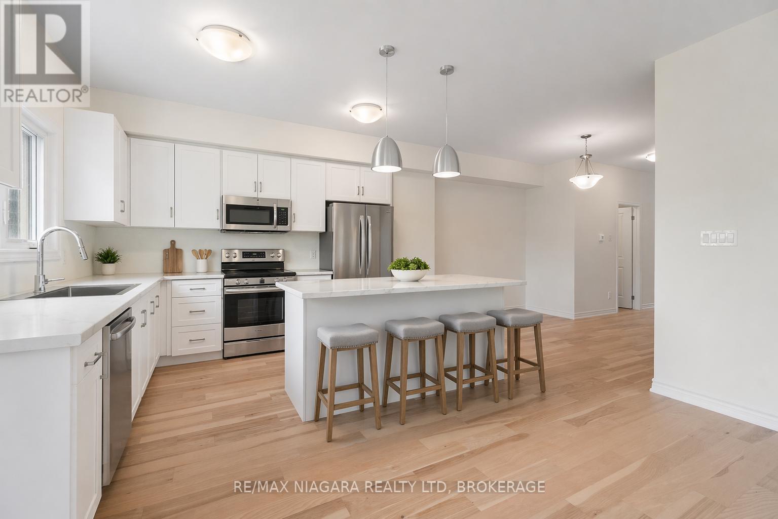 3221 Dominion Road, Fort Erie, Ontario  L0S 1N0 - Photo 7 - X13036730