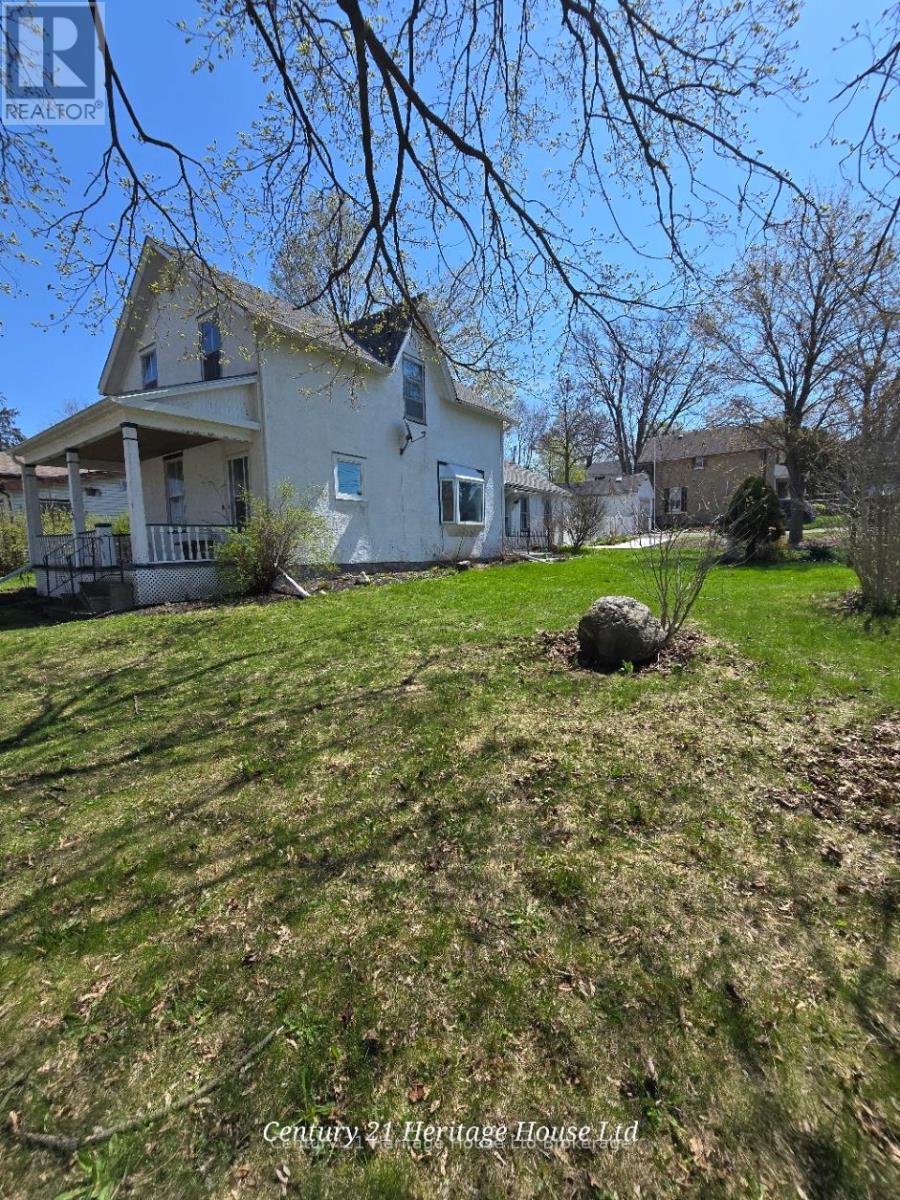 152 Charles Street E, Ingersoll, Ontario  N5C 1K2 - Photo 2 - X13036740