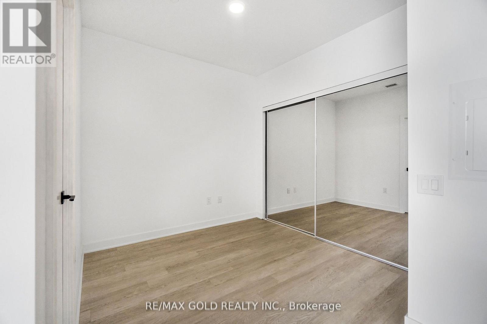 803 - 2782 Barton Street E, Hamilton, Ontario  L8E 0L3 - Photo 22 - X12950522