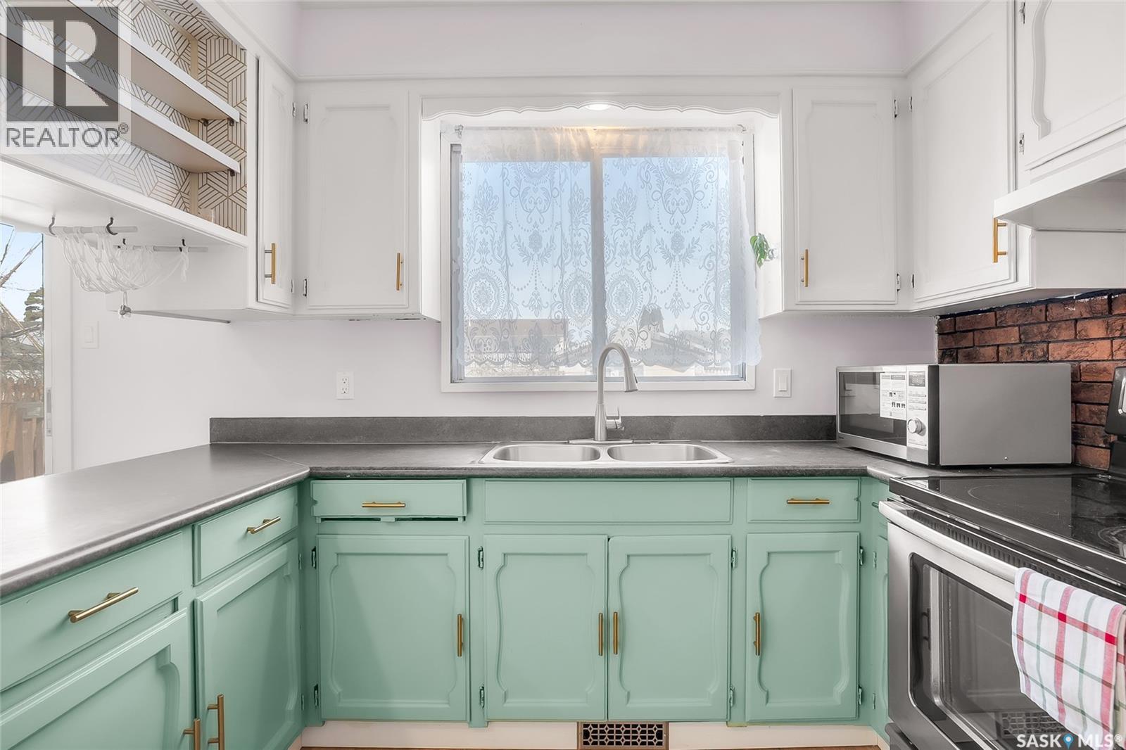 122 Clancy Drive, Saskatoon, Saskatchewan  S7M 4L2 - Photo 12 - SK033750