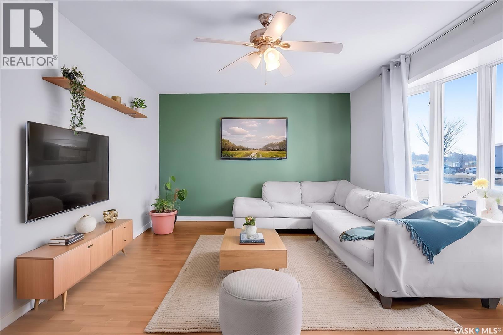 122 Clancy Drive, Saskatoon, Saskatchewan  S7M 4L2 - Photo 4 - SK033750