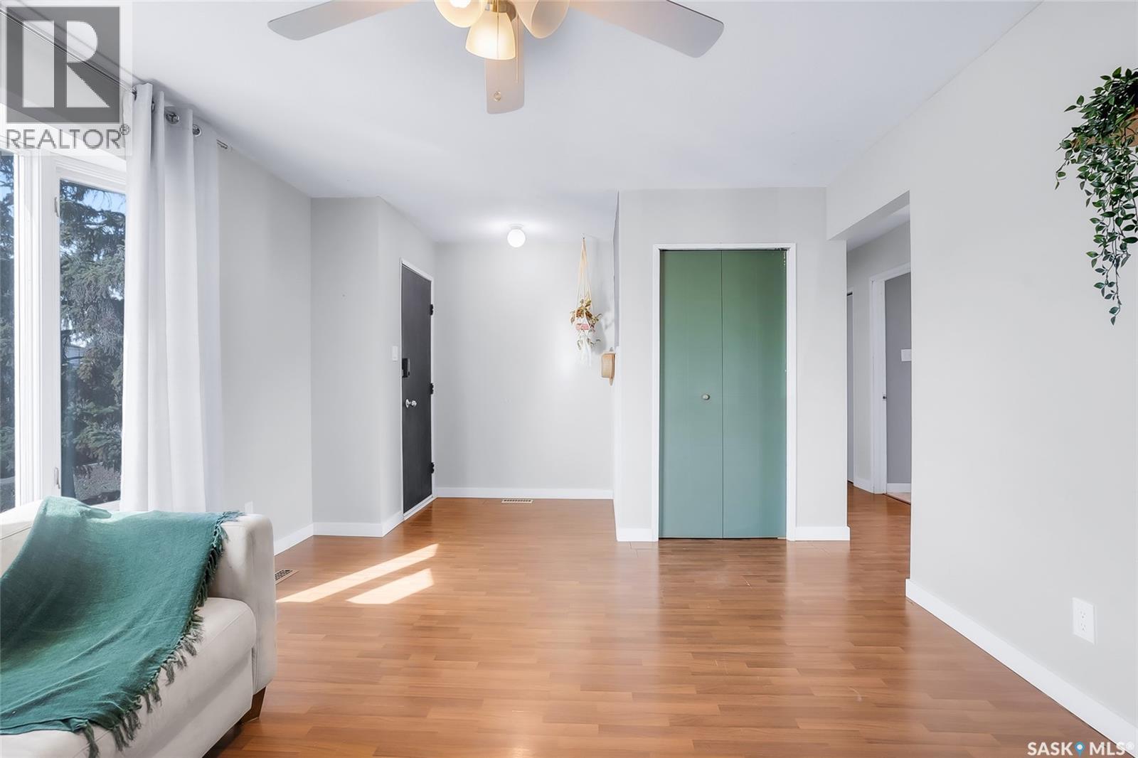 122 Clancy Drive, Saskatoon, Saskatchewan  S7M 4L2 - Photo 6 - SK033750