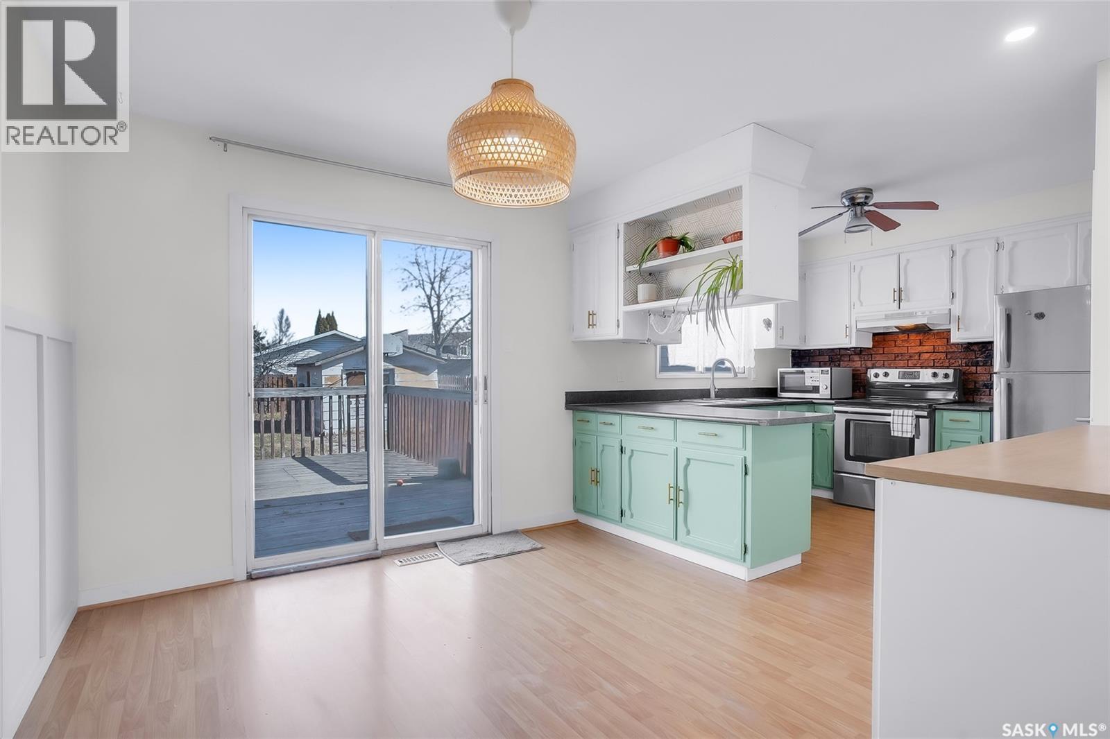 122 Clancy Drive, Saskatoon, Saskatchewan  S7M 4L2 - Photo 9 - SK033750