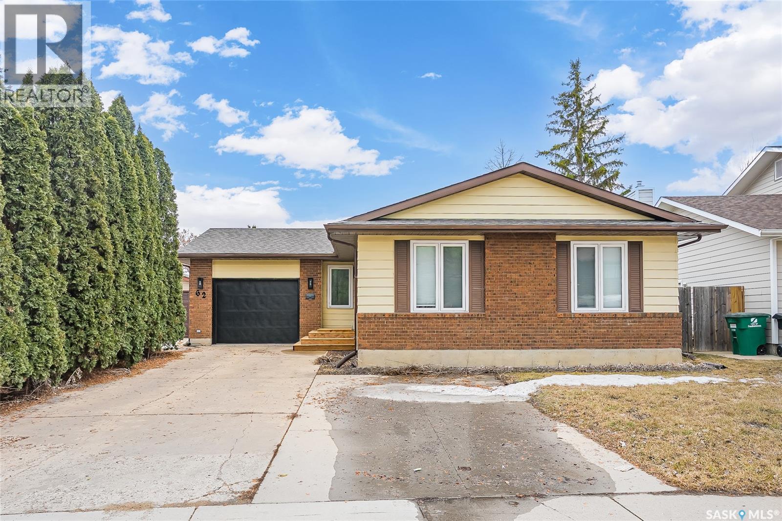 62 Roborecki Terrace, Saskatoon, Saskatchewan  S7K 5L3 - Photo 2 - SK033599