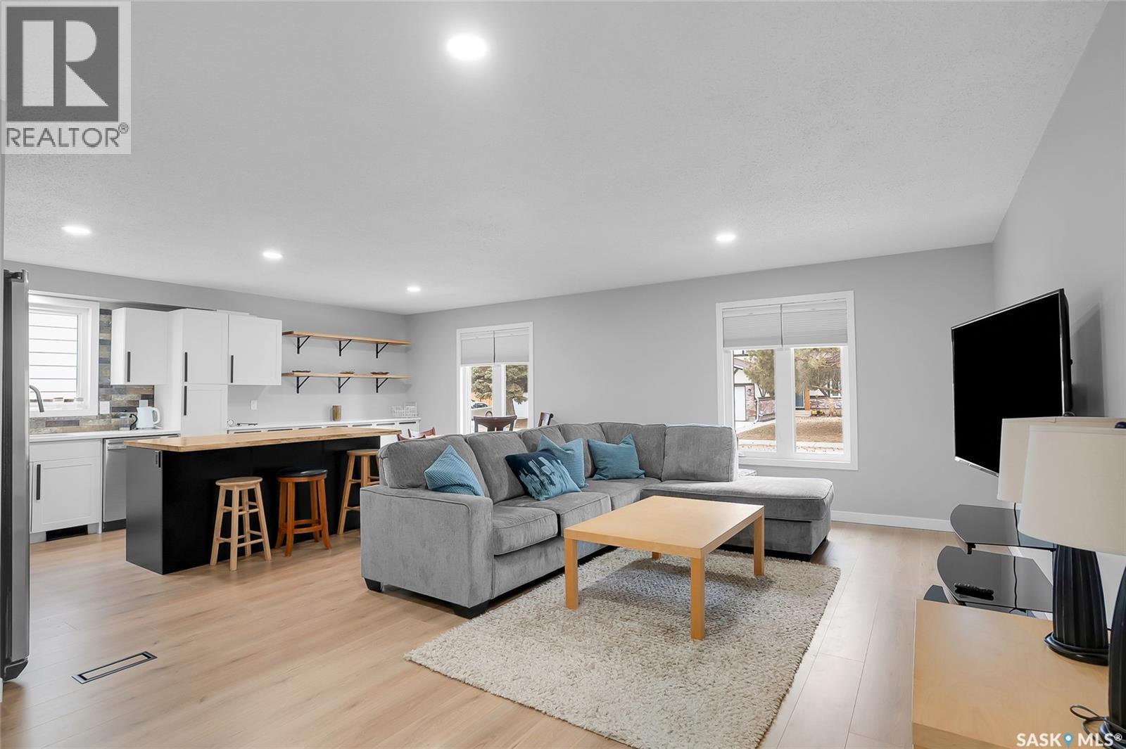 62 Roborecki Terrace, Saskatoon, Saskatchewan  S7K 5L3 - Photo 4 - SK033599