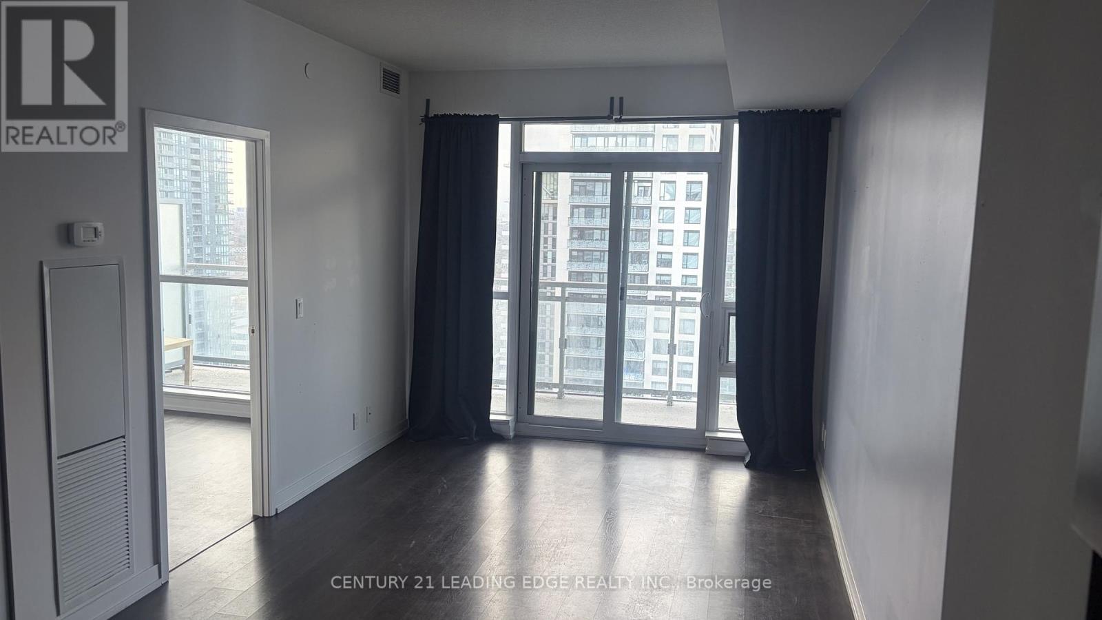 2704 - 89 DUNFIELD AVENUE, Toronto, Ontario