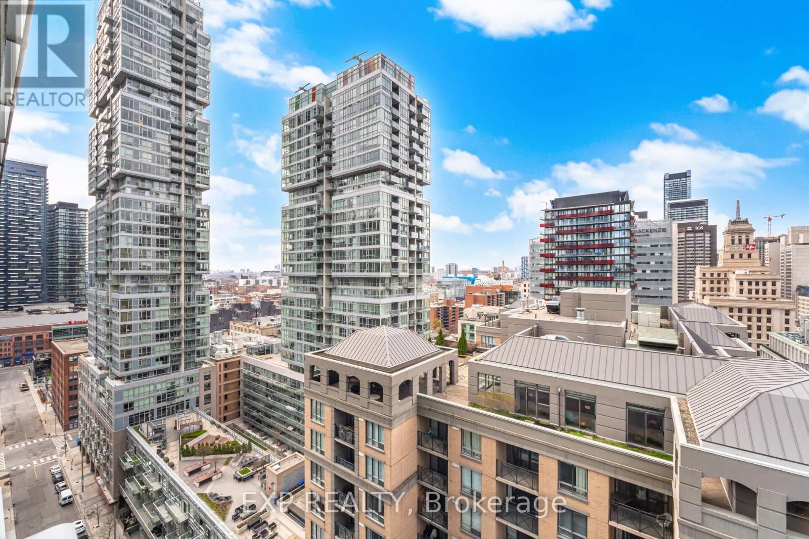 1907 - 126 Simcoe Street, Toronto, Ontario  M5H 4E6 - Photo 31 - C13036792