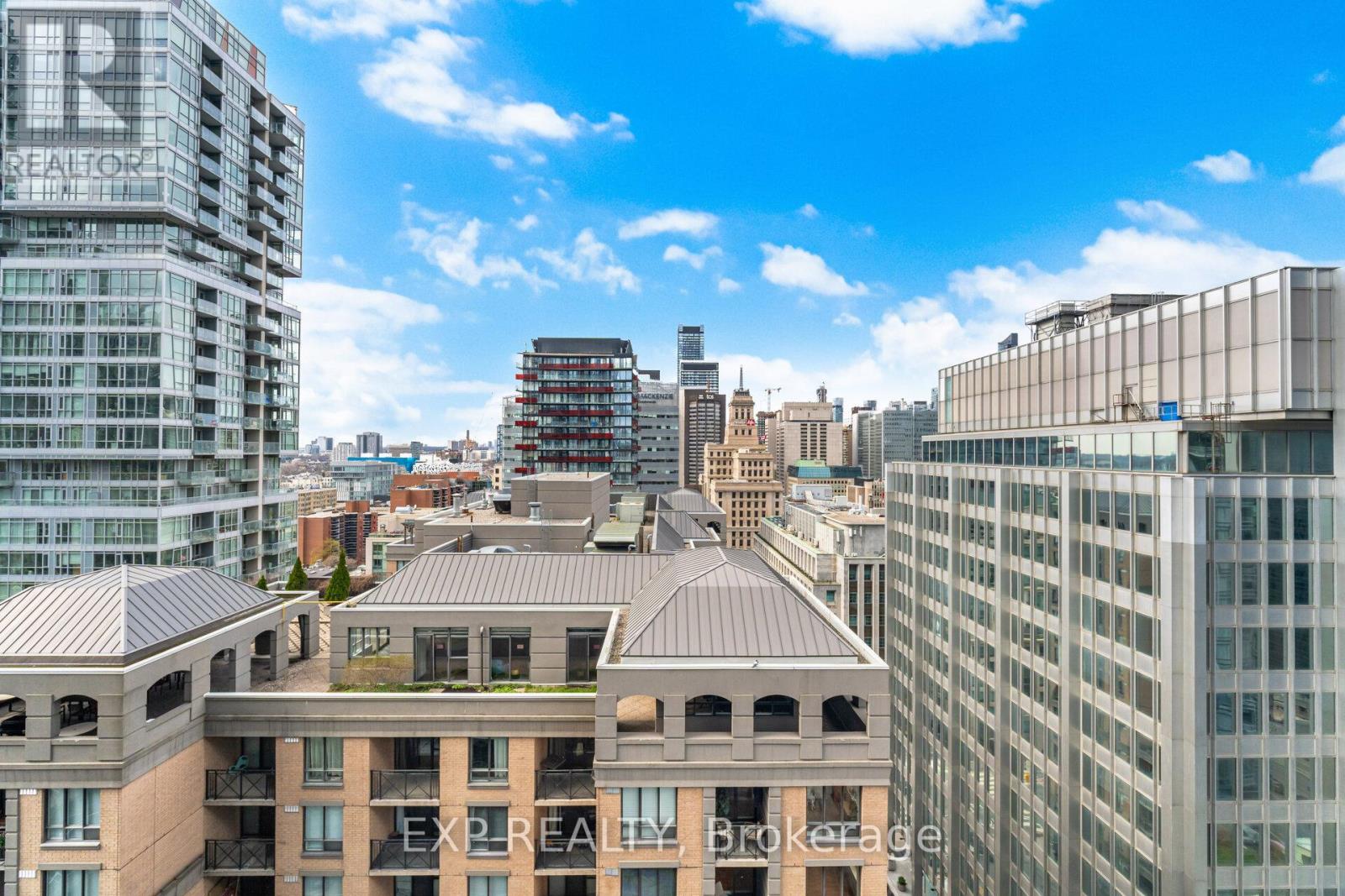 1907 - 126 Simcoe Street, Toronto, Ontario  M5H 4E6 - Photo 32 - C13036792