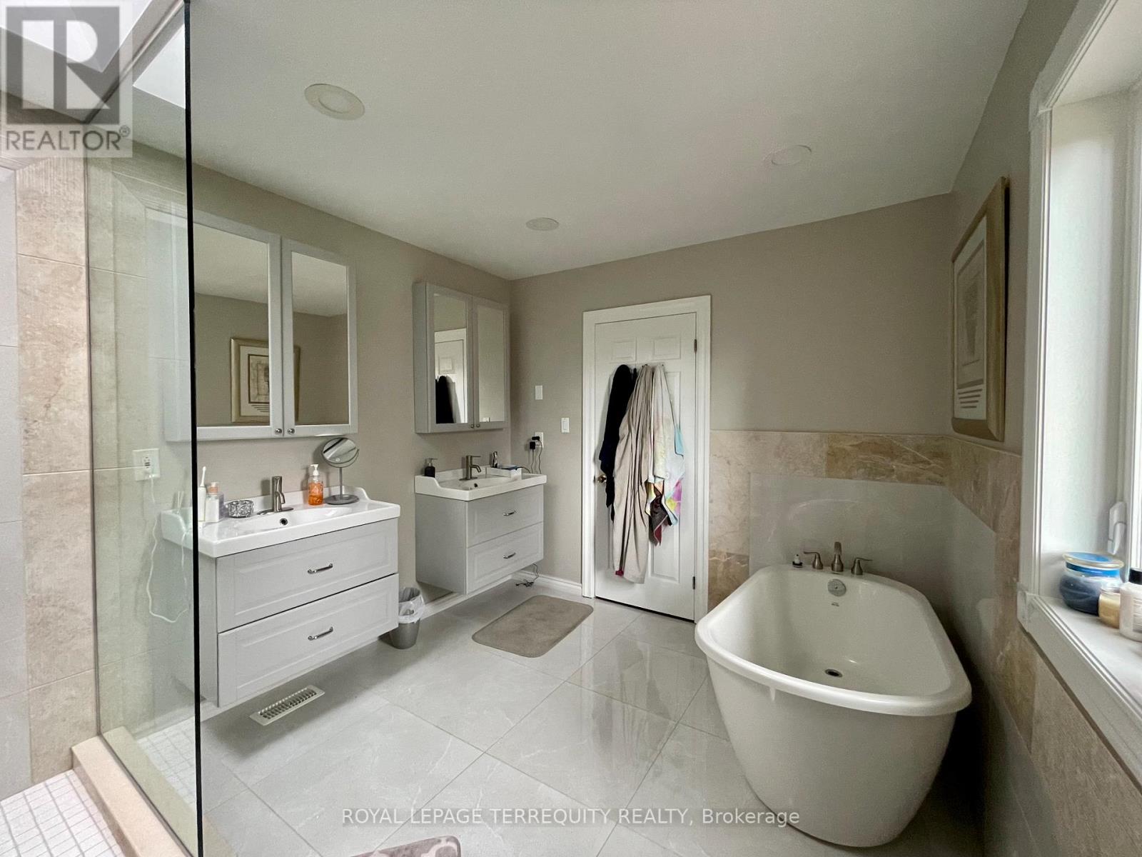 435 Drewry Avenue, Toronto, Ontario  M2R 2K6 - Photo 23 - C13036834