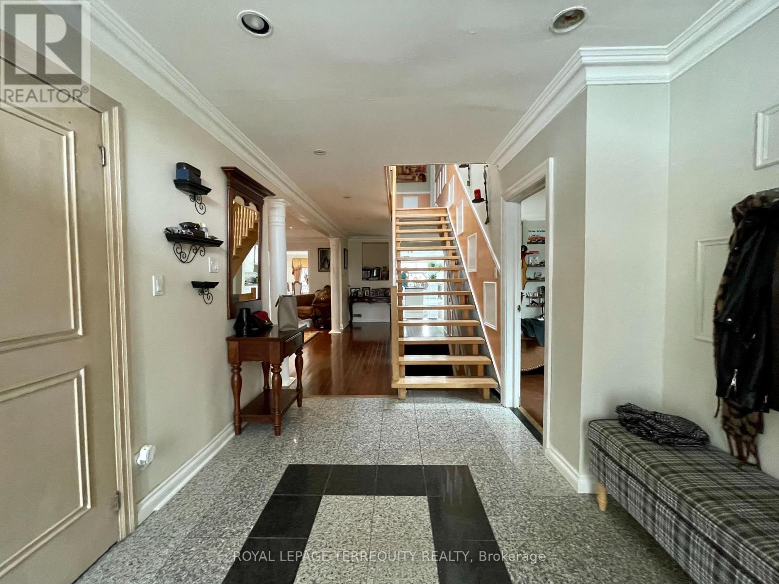 435 Drewry Avenue, Toronto, Ontario  M2R 2K6 - Photo 3 - C13036834