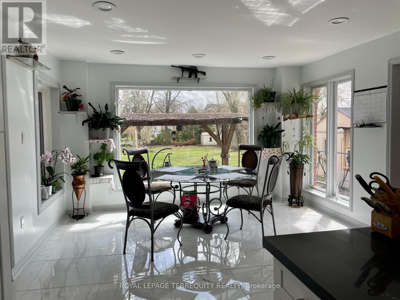 435 Drewry Avenue, Toronto, Ontario  M2R 2K6 - Photo 8 - C13036834