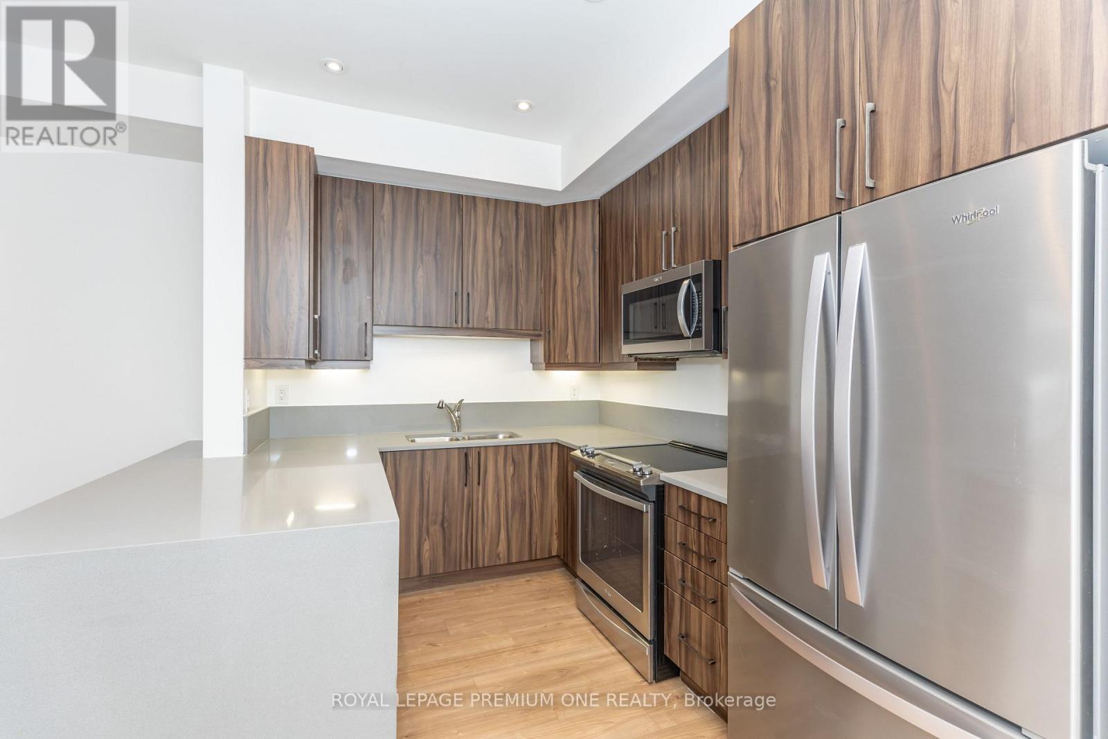 5 - 2 Salvador Allende Court, Toronto, Ontario  M6G 0A3 - Photo 11 - C13036856