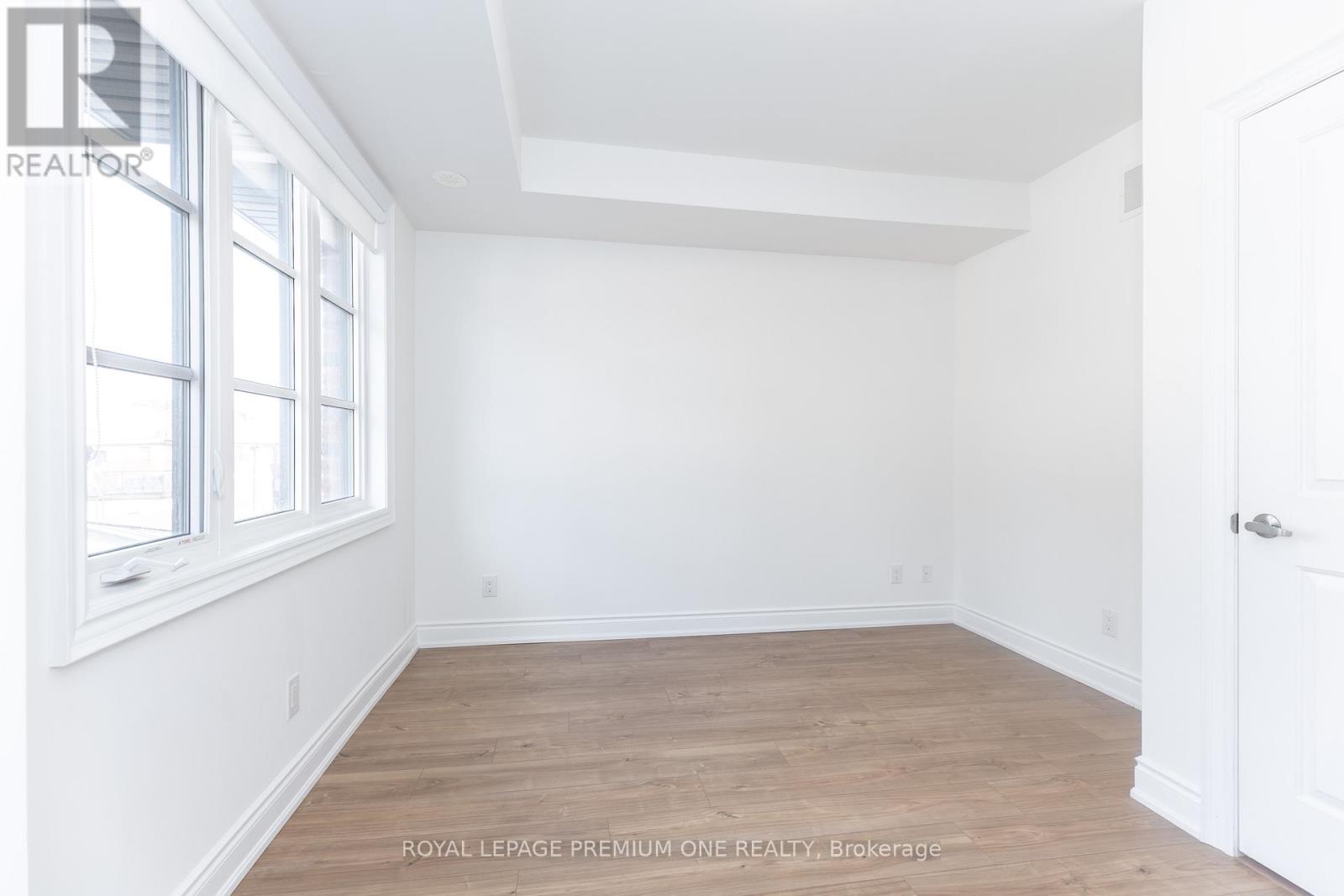 5 - 2 Salvador Allende Court, Toronto, Ontario  M6G 0A3 - Photo 19 - C13036856