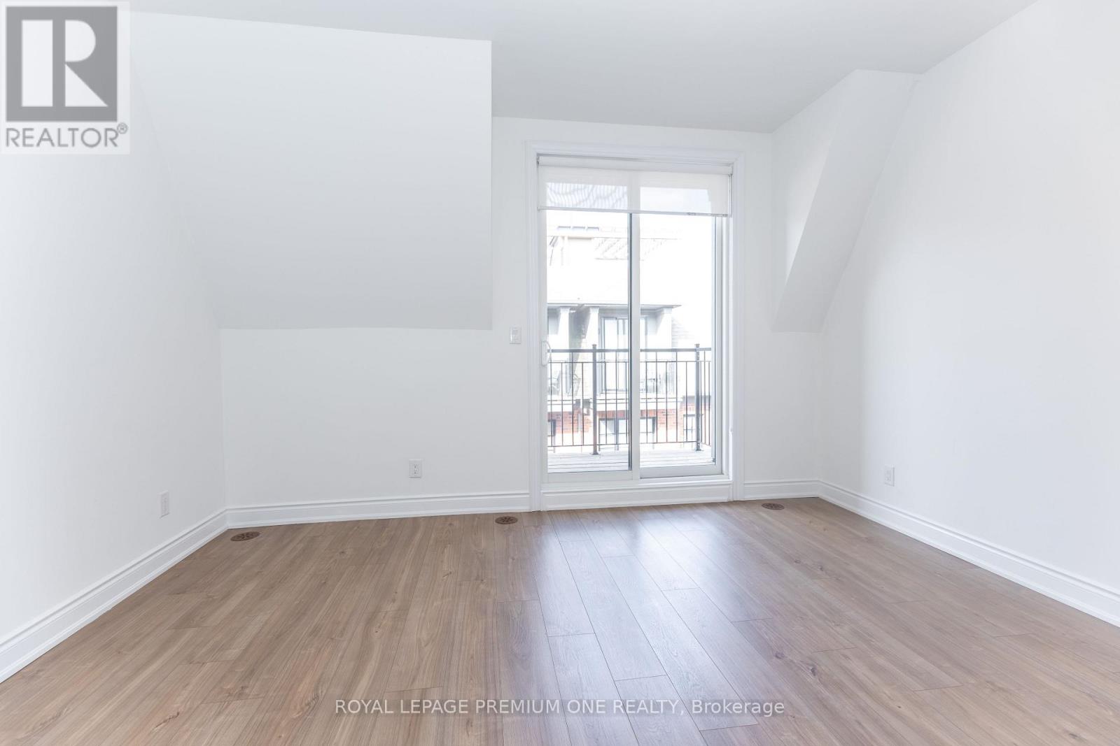 5 - 2 Salvador Allende Court, Toronto, Ontario  M6G 0A3 - Photo 26 - C13036856