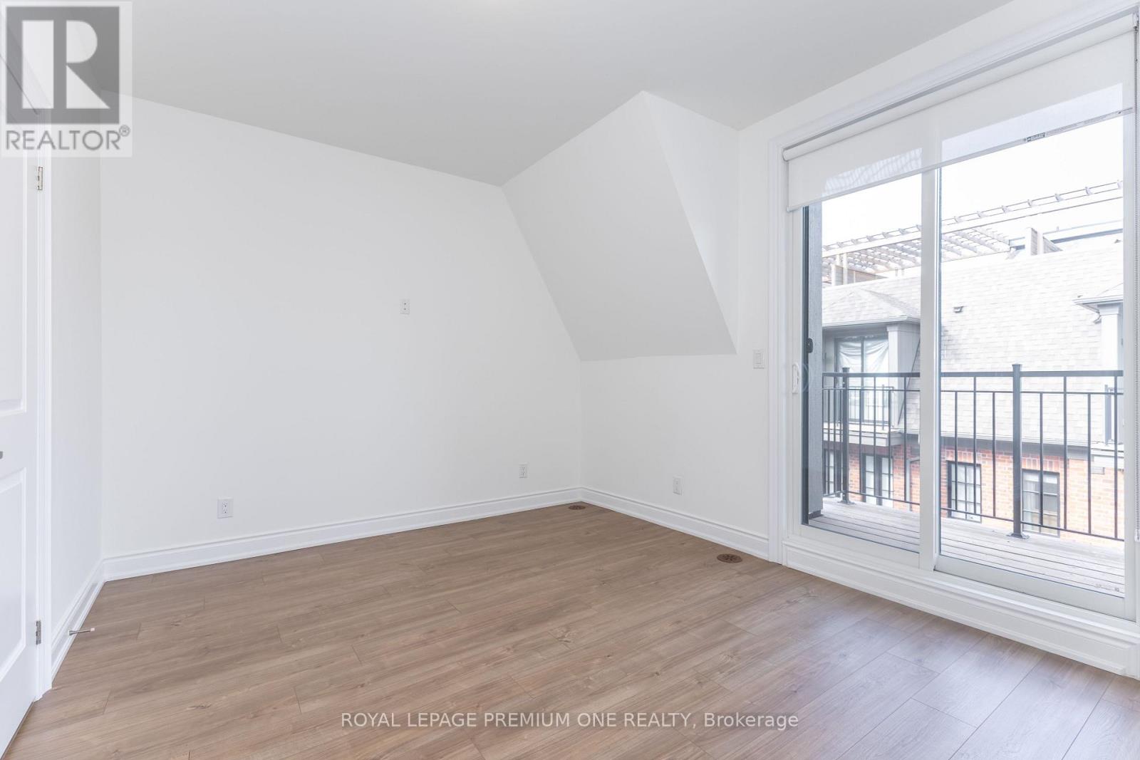 5 - 2 Salvador Allende Court, Toronto, Ontario  M6G 0A3 - Photo 27 - C13036856