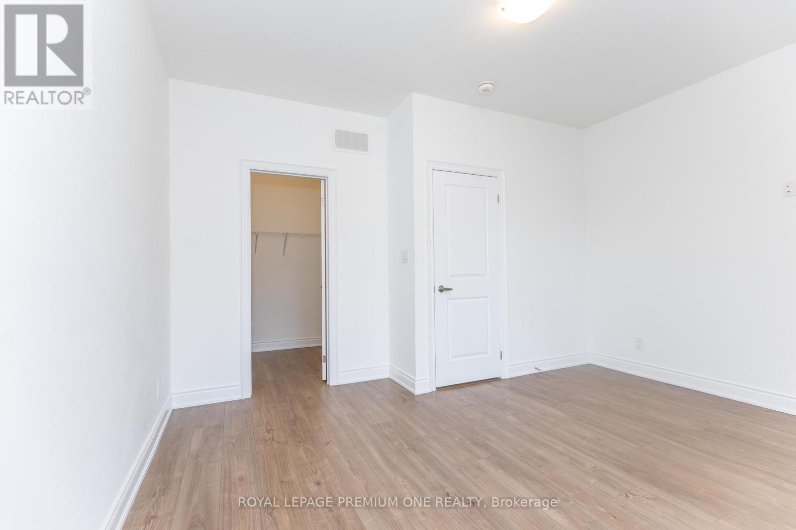 5 - 2 Salvador Allende Court, Toronto, Ontario  M6G 0A3 - Photo 29 - C13036856