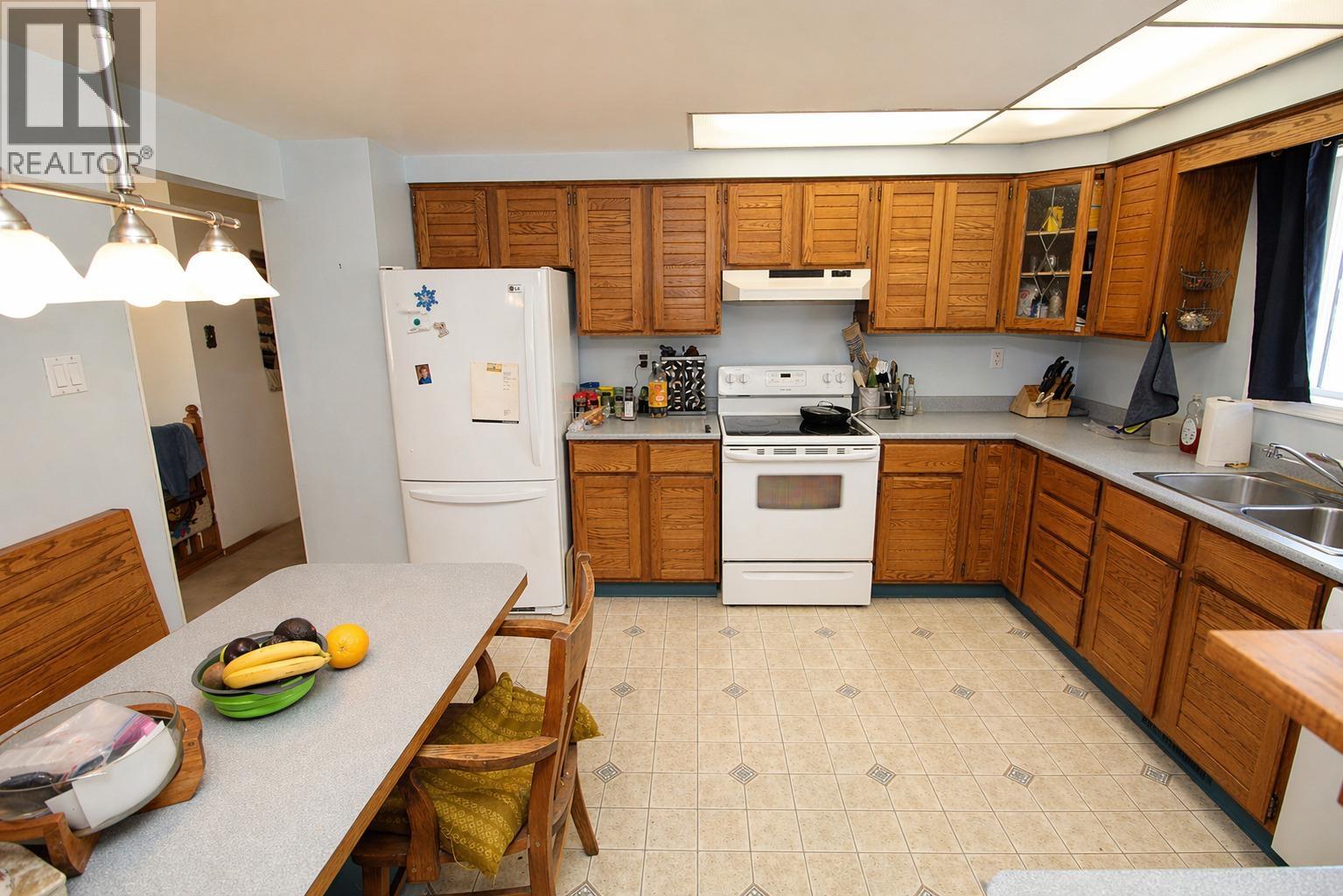 1940 Nadina Place, Houston, British Columbia  V0J 1Z0 - Photo 9 - R3114847