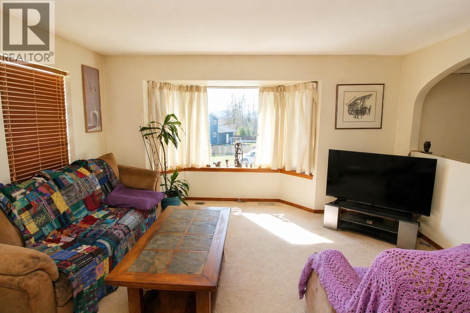 1940 Nadina Place, Houston, British Columbia  V0J 1Z0 - Photo 5 - R3114847