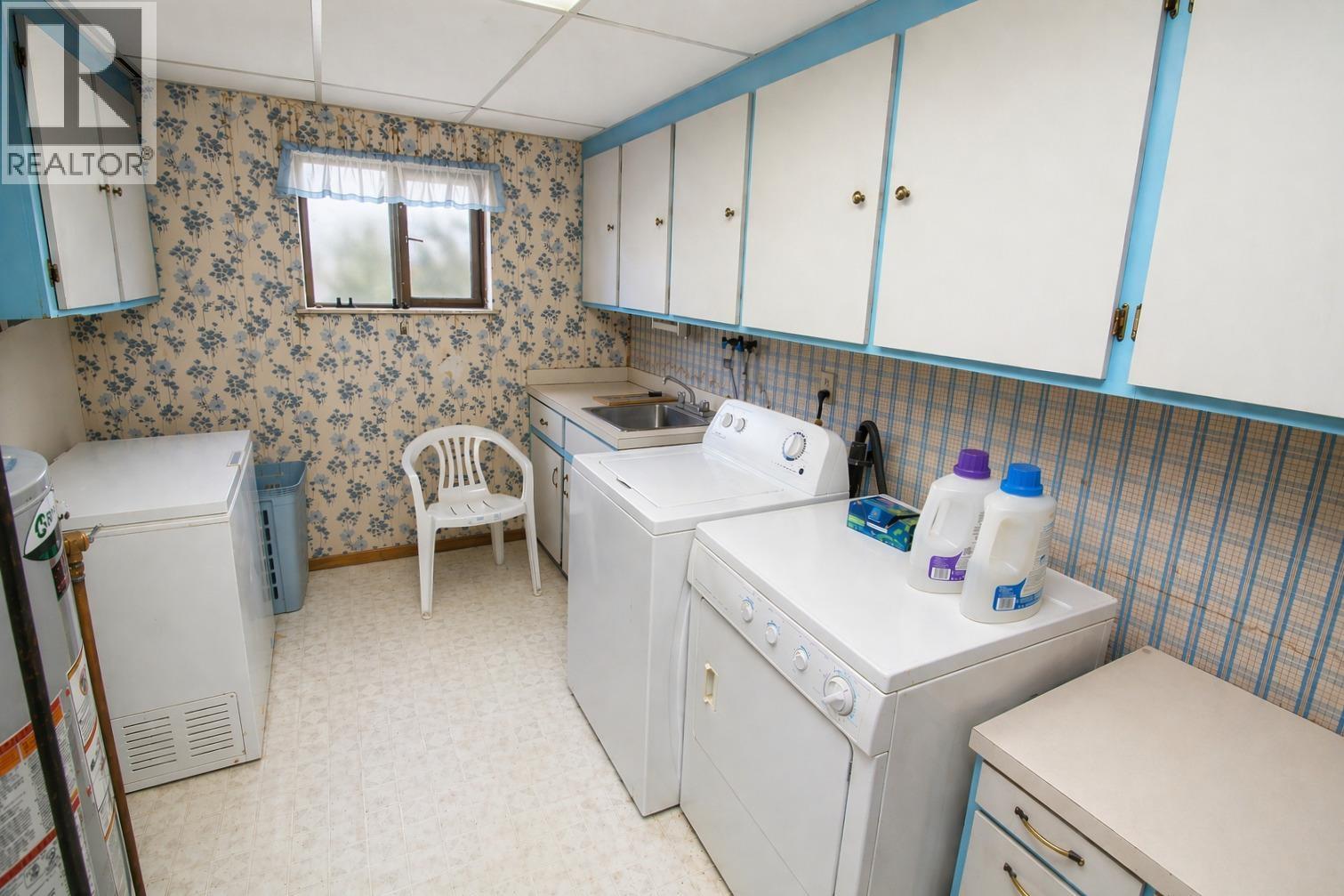 1940 Nadina Place, Houston, British Columbia  V0J 1Z0 - Photo 24 - R3114847