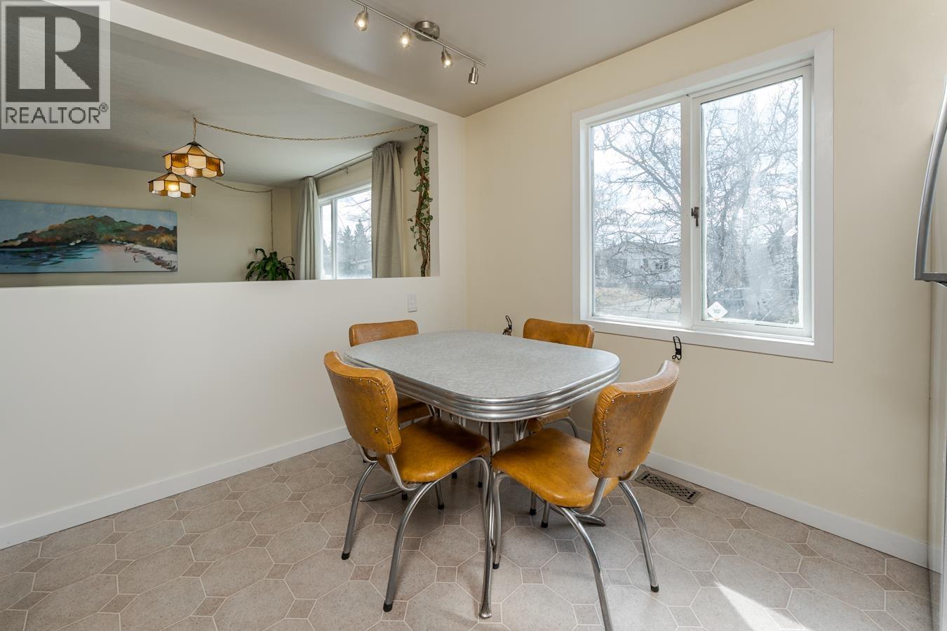 1212 Genevieve Crescent, Prince George, British Columbia  V2M 4K4 - Photo 5 - R3115055