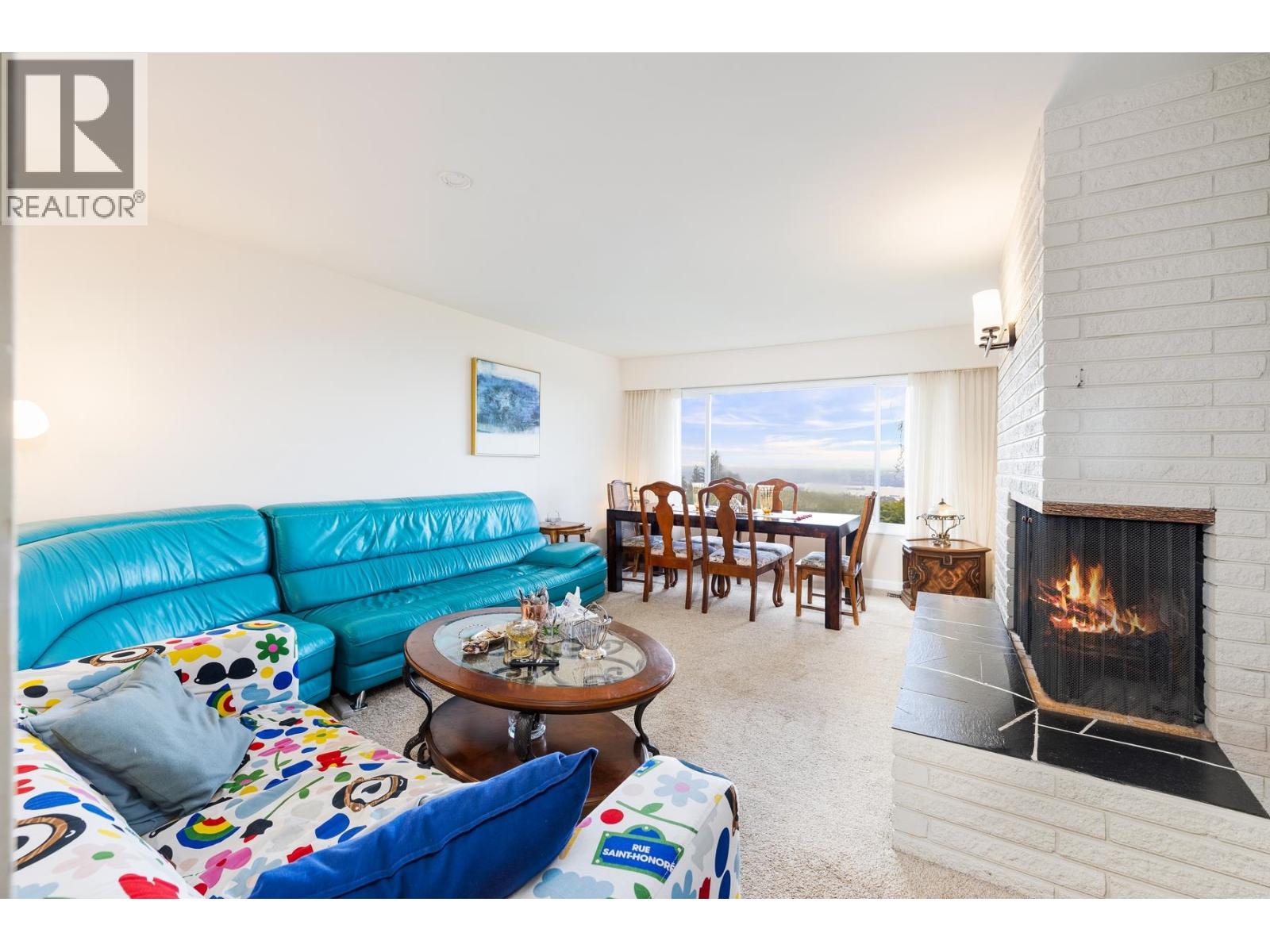 403 Newdale Court, North Vancouver, British Columbia  V7N 3H3 - Photo 9 - R3114652