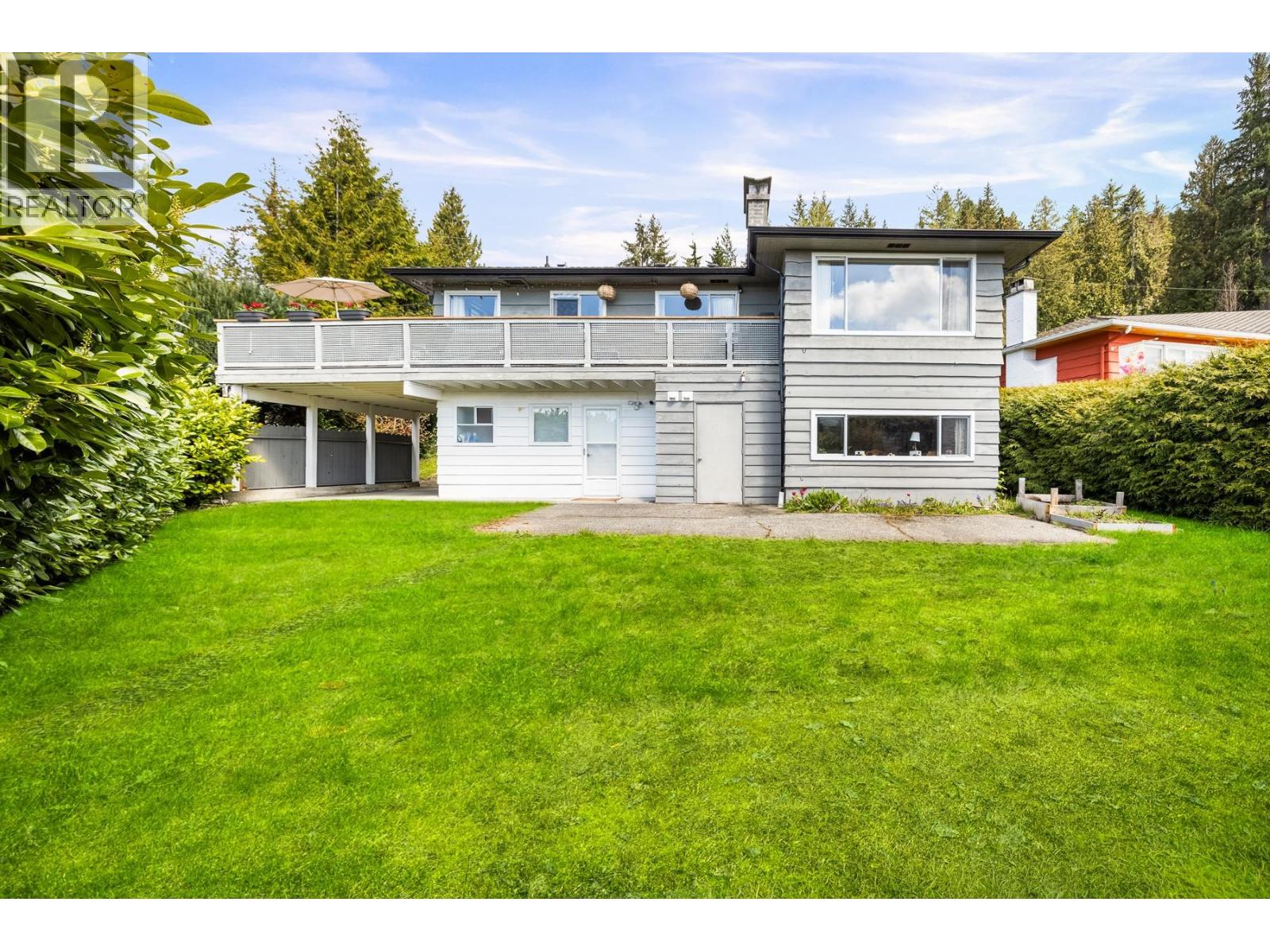 403 Newdale Court, North Vancouver, British Columbia  V7N 3H3 - Photo 5 - R3114652