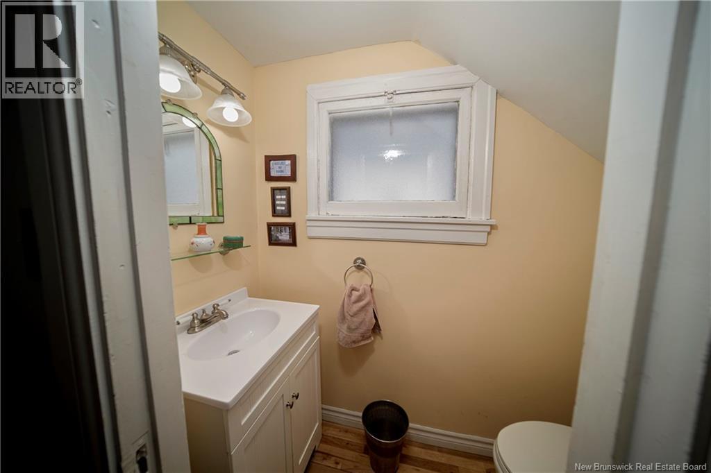 225 York Street, Fredericton, New Brunswick  E3B 3N9 - Photo 15 - NB136747