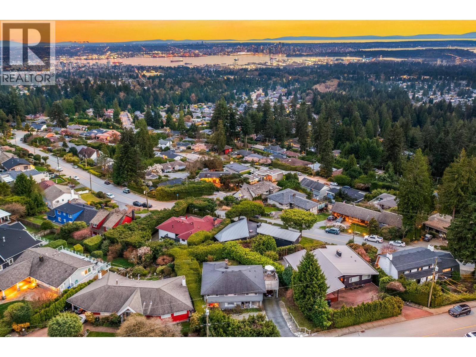 403 Newdale Court, North Vancouver, British Columbia  V7N 3H3 - Photo 34 - R3114652