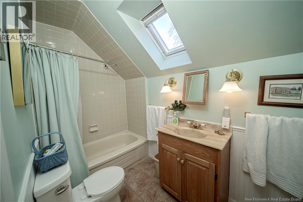 225 York Street, Fredericton, New Brunswick  E3B 3N9 - Photo 29 - NB136747