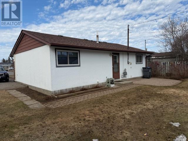 1500 Mary St West, Thunder Bay, Ontario  P7E 4N1 - Photo 3 - TB2600783