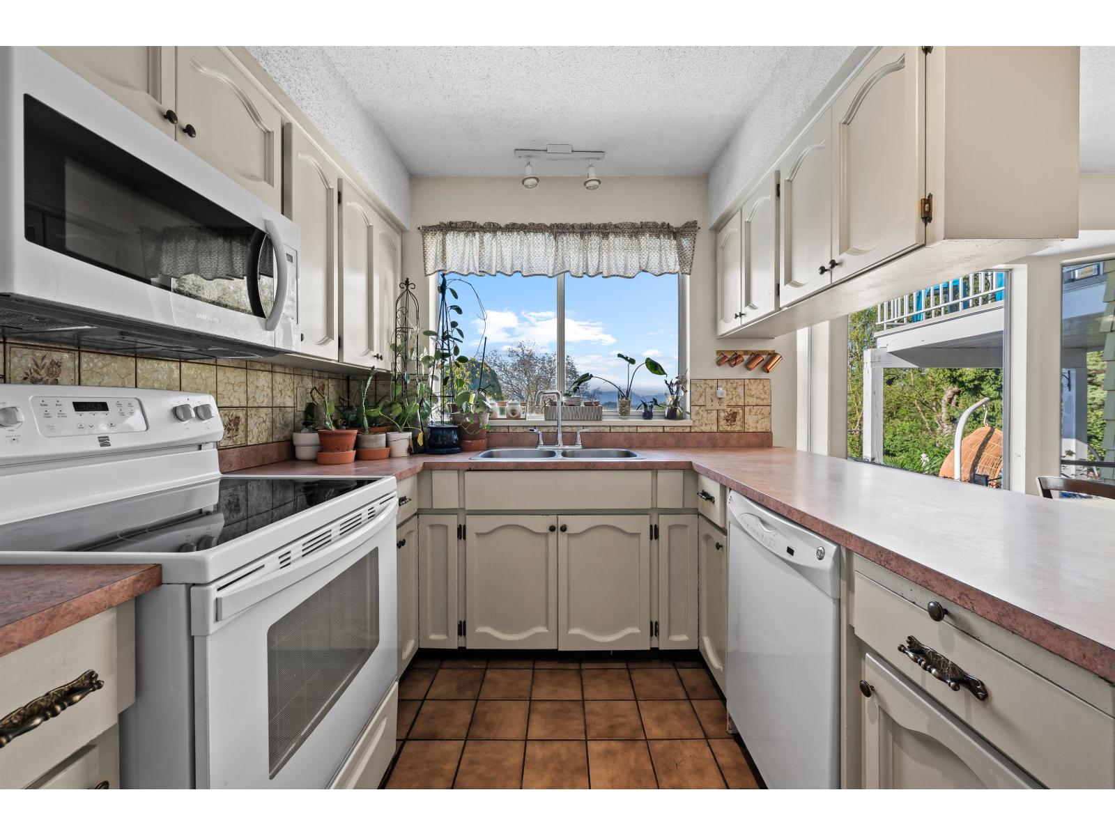 16881 31 Avenue, Surrey, British Columbia  V3S 0A6 - Photo 12 - R3112765