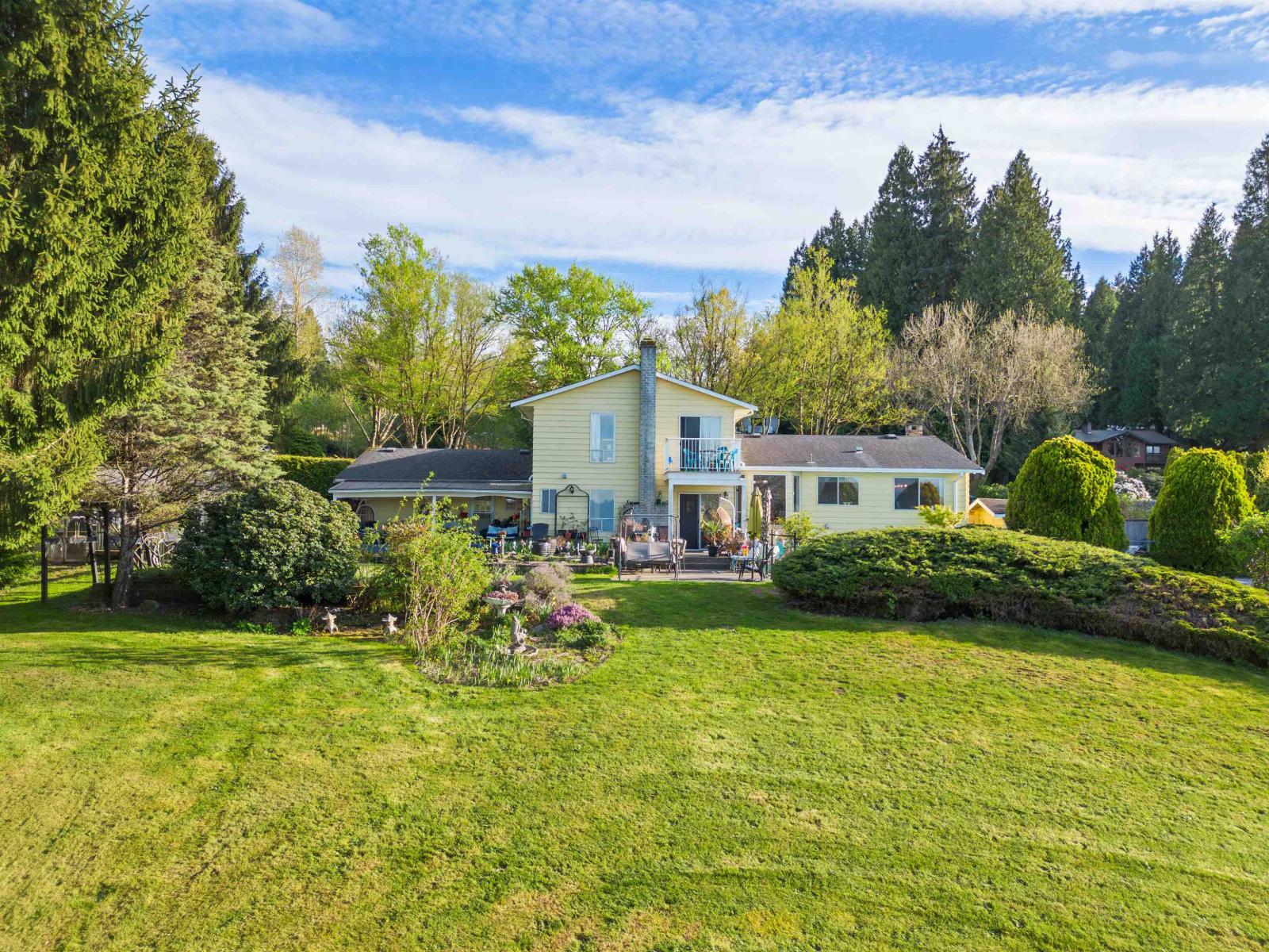 16881 31 Avenue, Surrey, British Columbia  V3S 0A6 - Photo 2 - R3112765