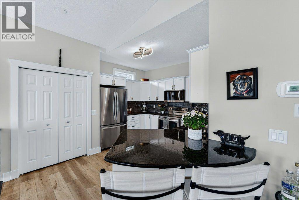 528 Rocky Vista Gardens Nw, Calgary, Alberta  T3G 0B7 - Photo 10 - A2302763