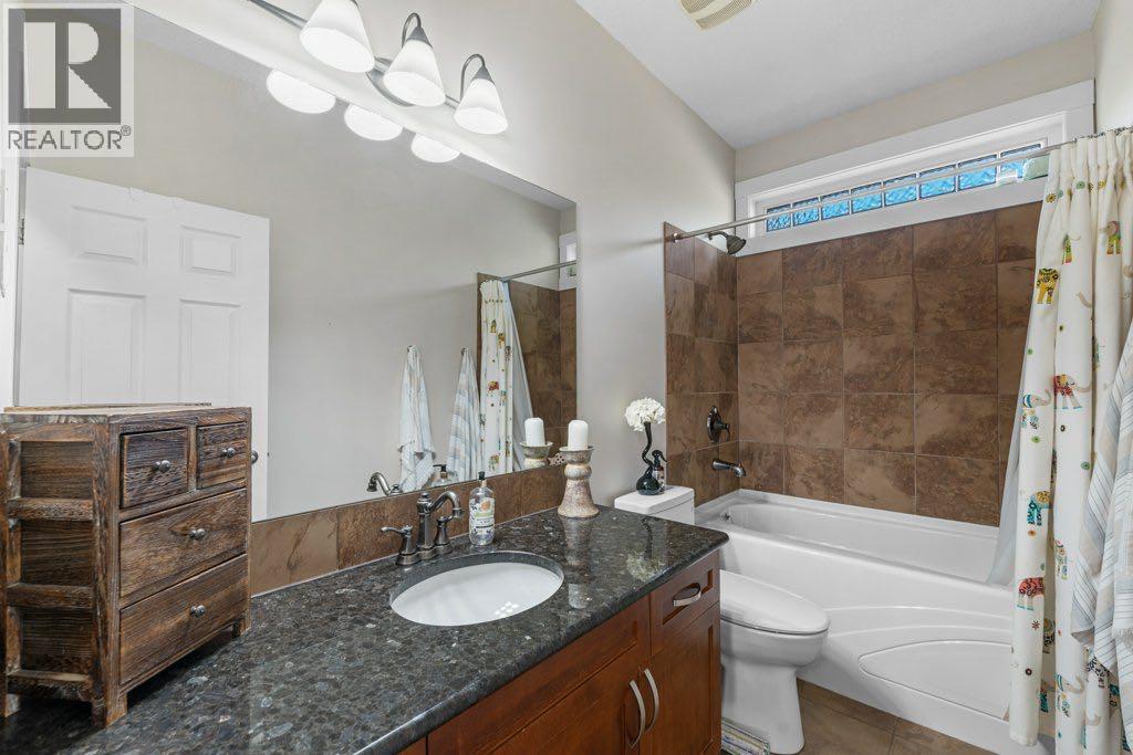 528 Rocky Vista Gardens Nw, Calgary, Alberta  T3G 0B7 - Photo 27 - A2302763