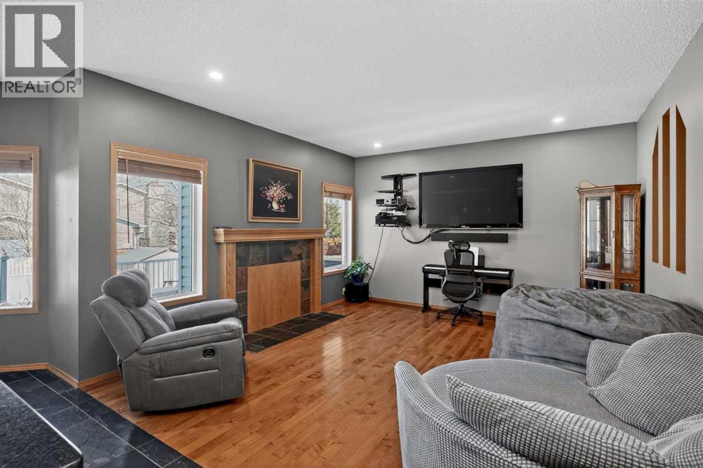 81 Riverwood Crescent SE, Calgary, Alberta  T2C 4B2 - Photo 8 - A2302889