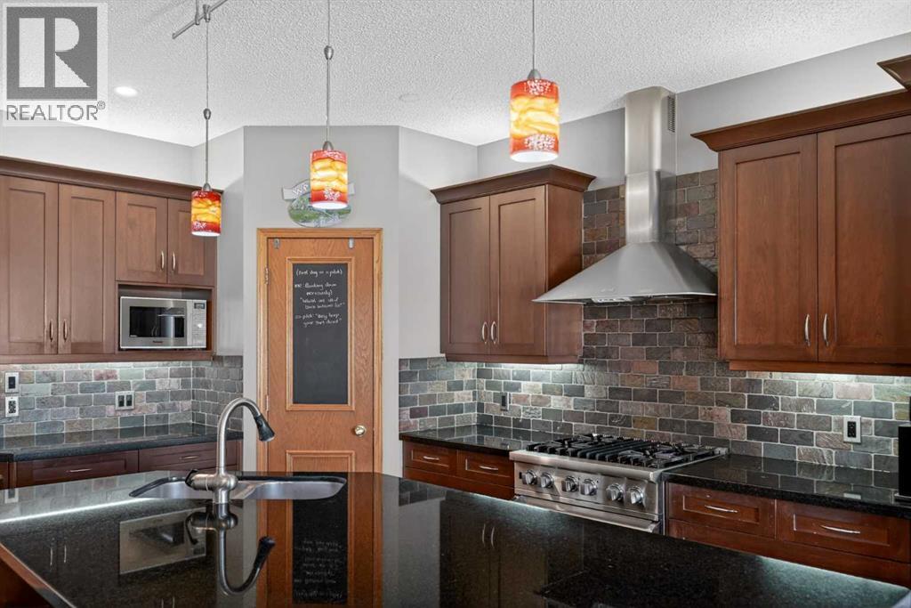 81 Riverwood Crescent SE, Calgary, Alberta  T2C 4B2 - Photo 13 - A2302889