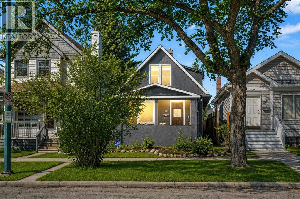 809 15 Street NW, Calgary, Alberta