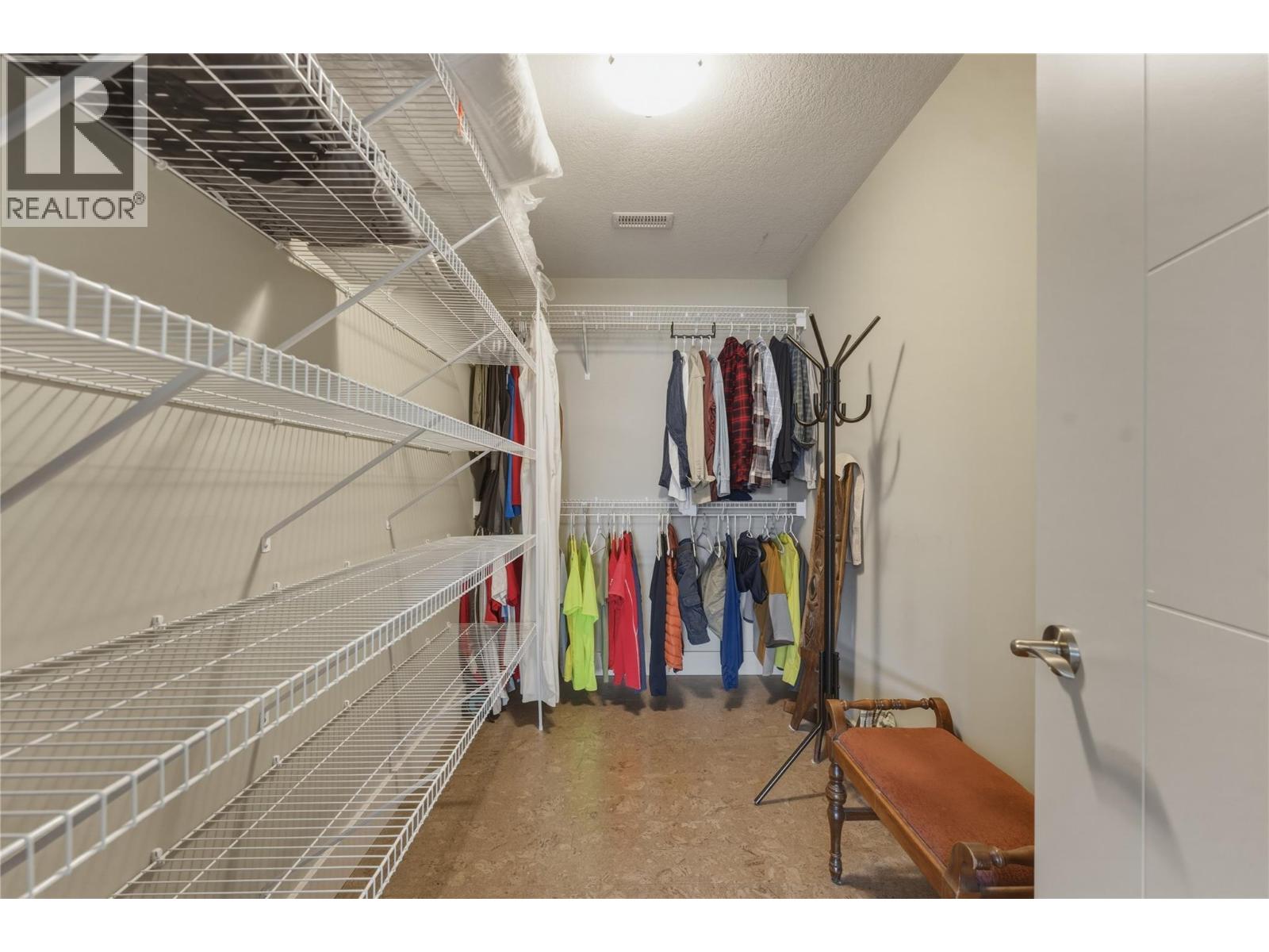 8964 Davidson Place, Vernon, British Columbia  V1H 2K9 - Photo 36 - 10383336