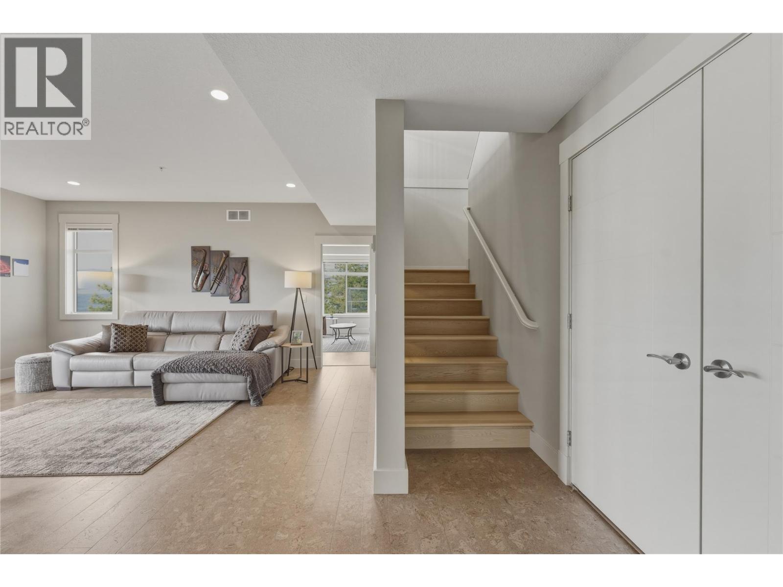 8964 Davidson Place, Vernon, British Columbia  V1H 2K9 - Photo 29 - 10383336