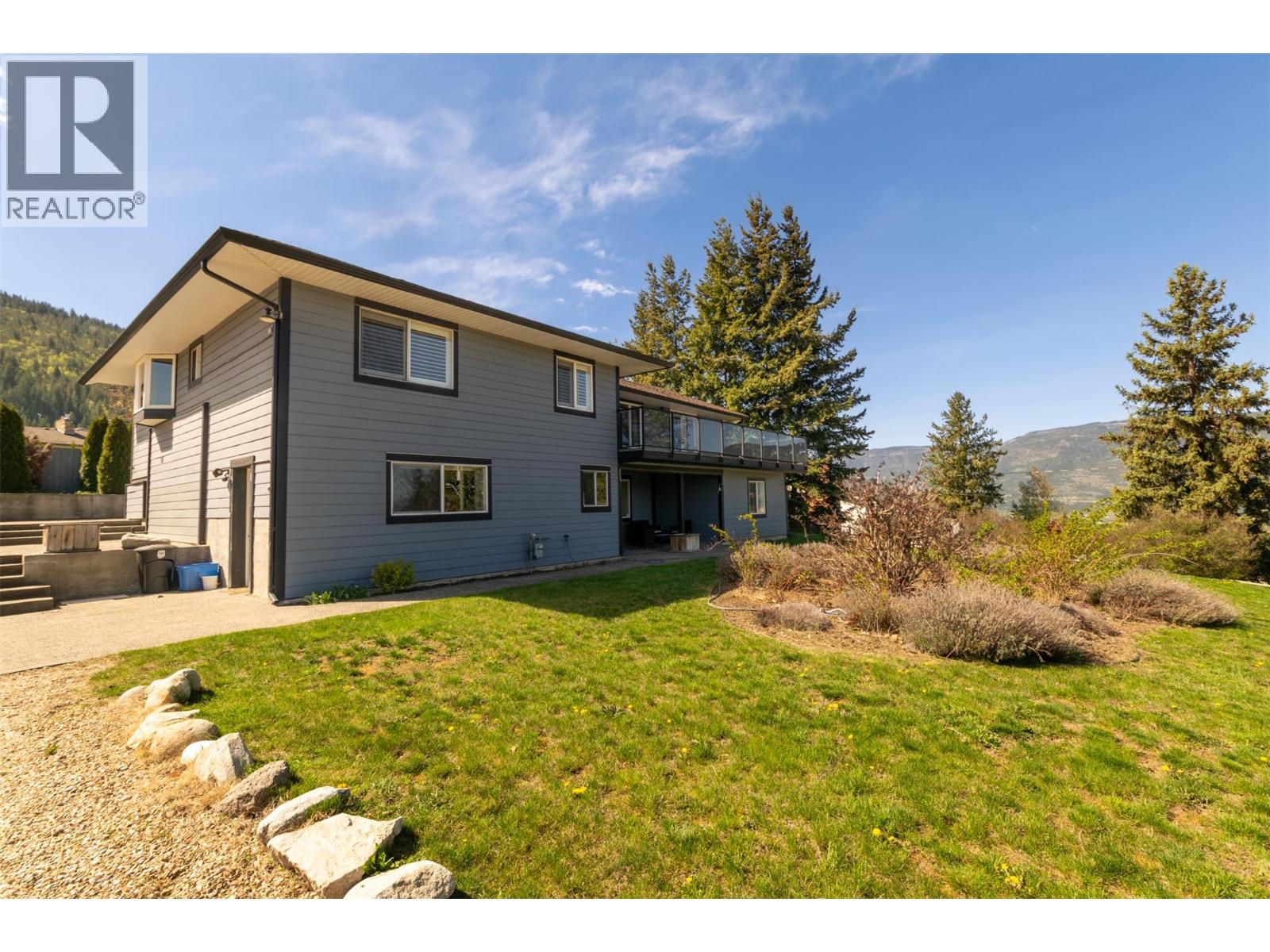 1350 13 Avenue SE, Salmon Arm, British Columbia  V1E 2G7 - Photo 5 - 10377782