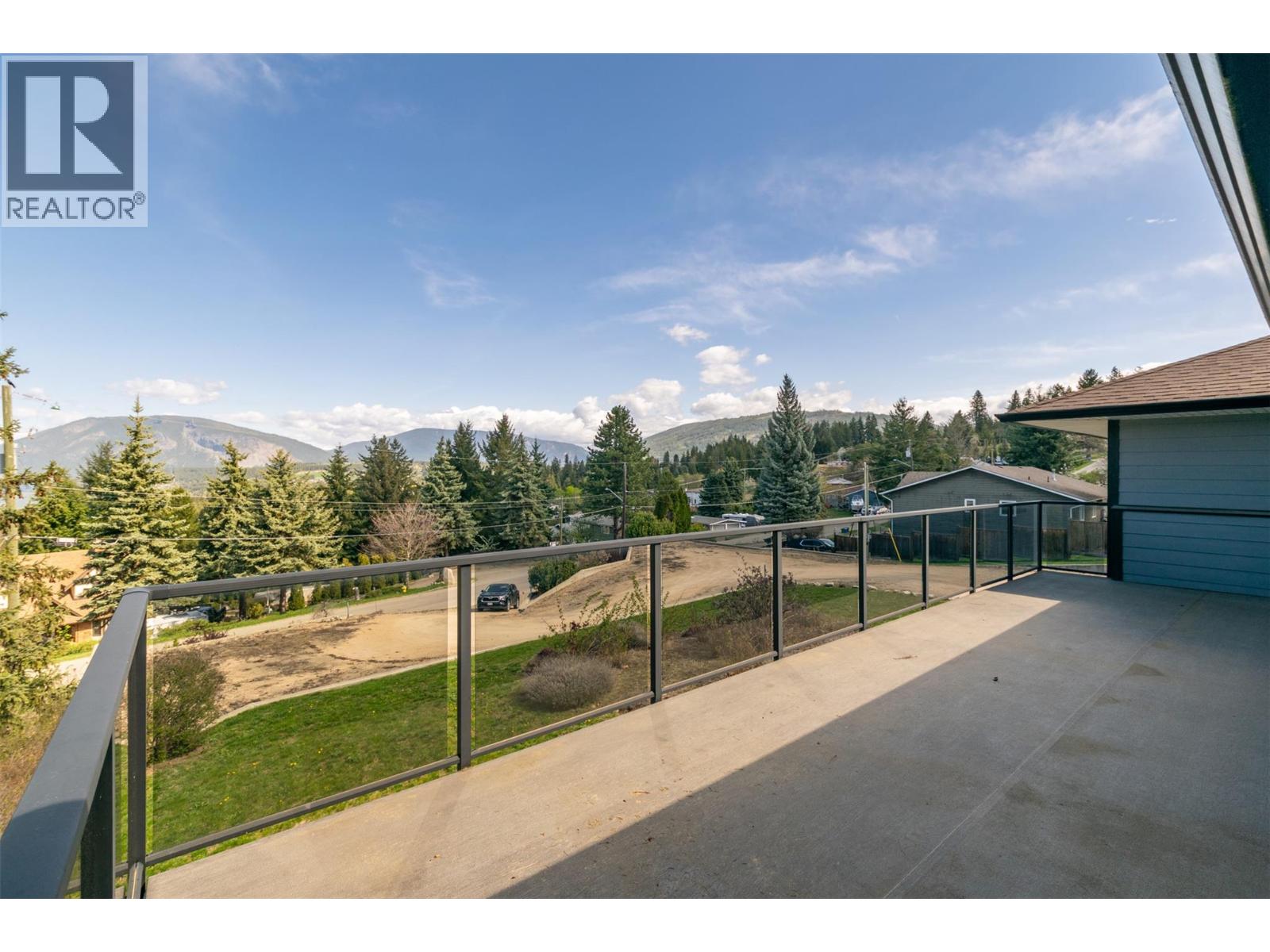 1350 13 Avenue SE, Salmon Arm, British Columbia  V1E 2G7 - Photo 30 - 10377782