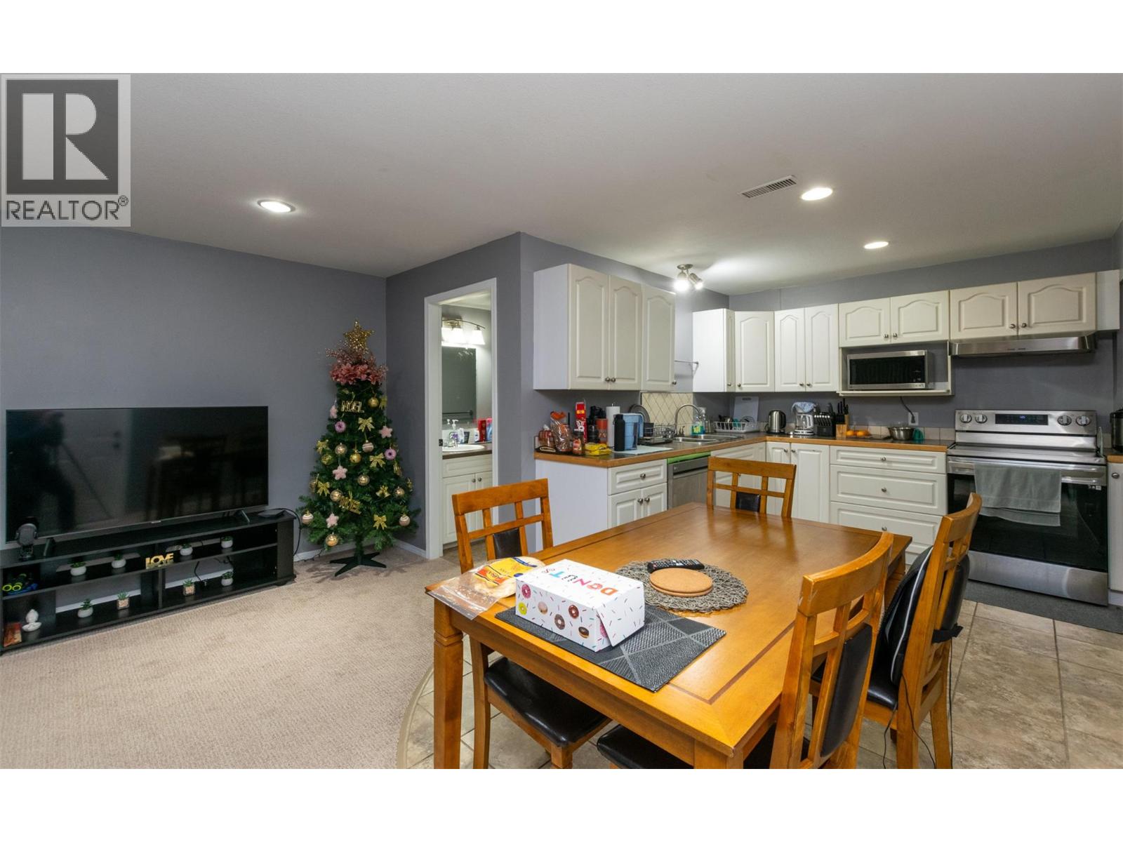 1350 13 Avenue SE, Salmon Arm, British Columbia  V1E 2G7 - Photo 41 - 10377782