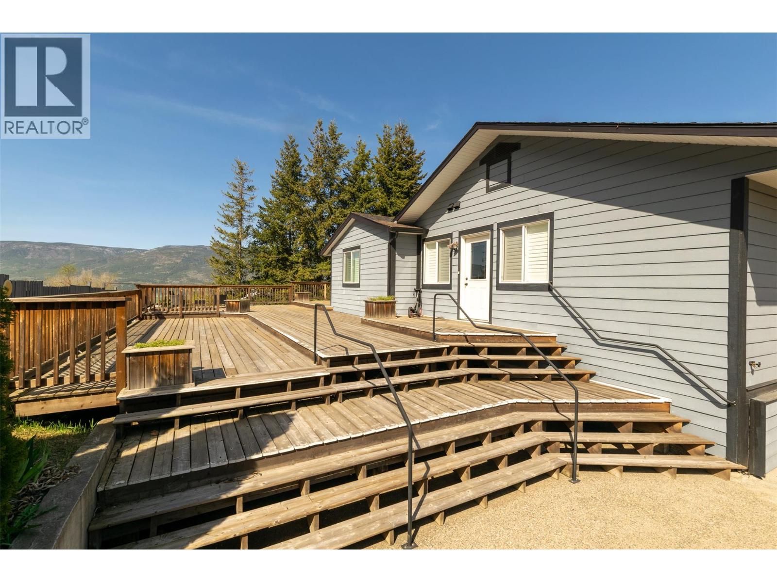 1350 13 Avenue SE, Salmon Arm, British Columbia  V1E 2G7 - Photo 60 - 10377782