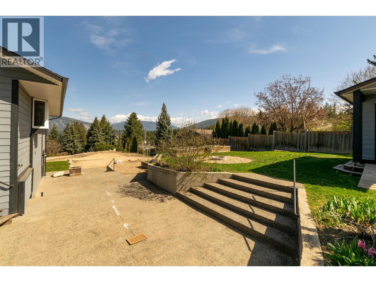 1350 13 Avenue SE, Salmon Arm, British Columbia  V1E 2G7 - Photo 59 - 10377782