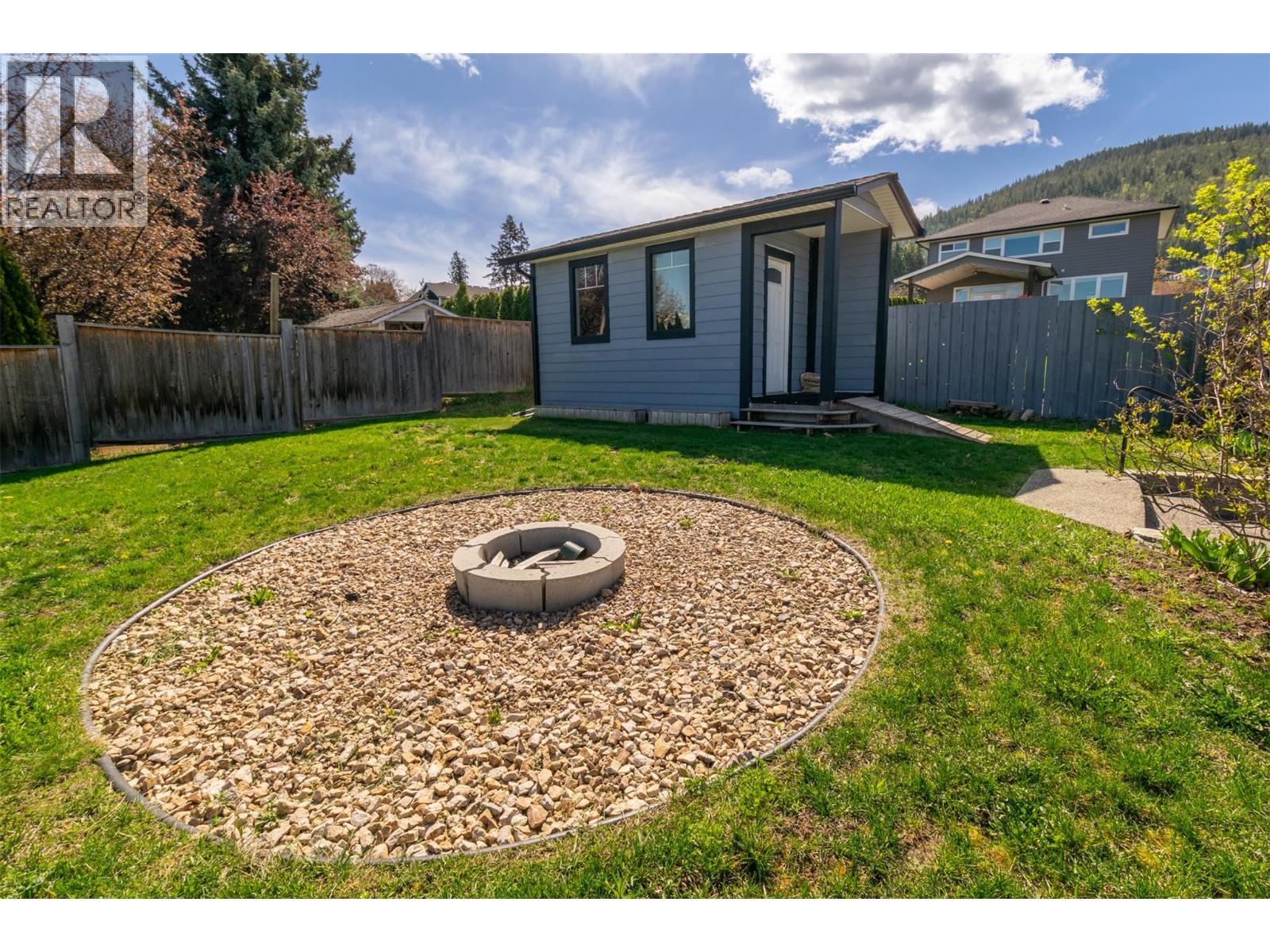 1350 13 Avenue SE, Salmon Arm, British Columbia  V1E 2G7 - Photo 57 - 10377782