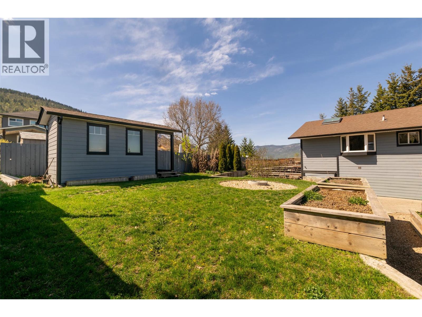 1350 13 Avenue SE, Salmon Arm, British Columbia  V1E 2G7 - Photo 55 - 10377782