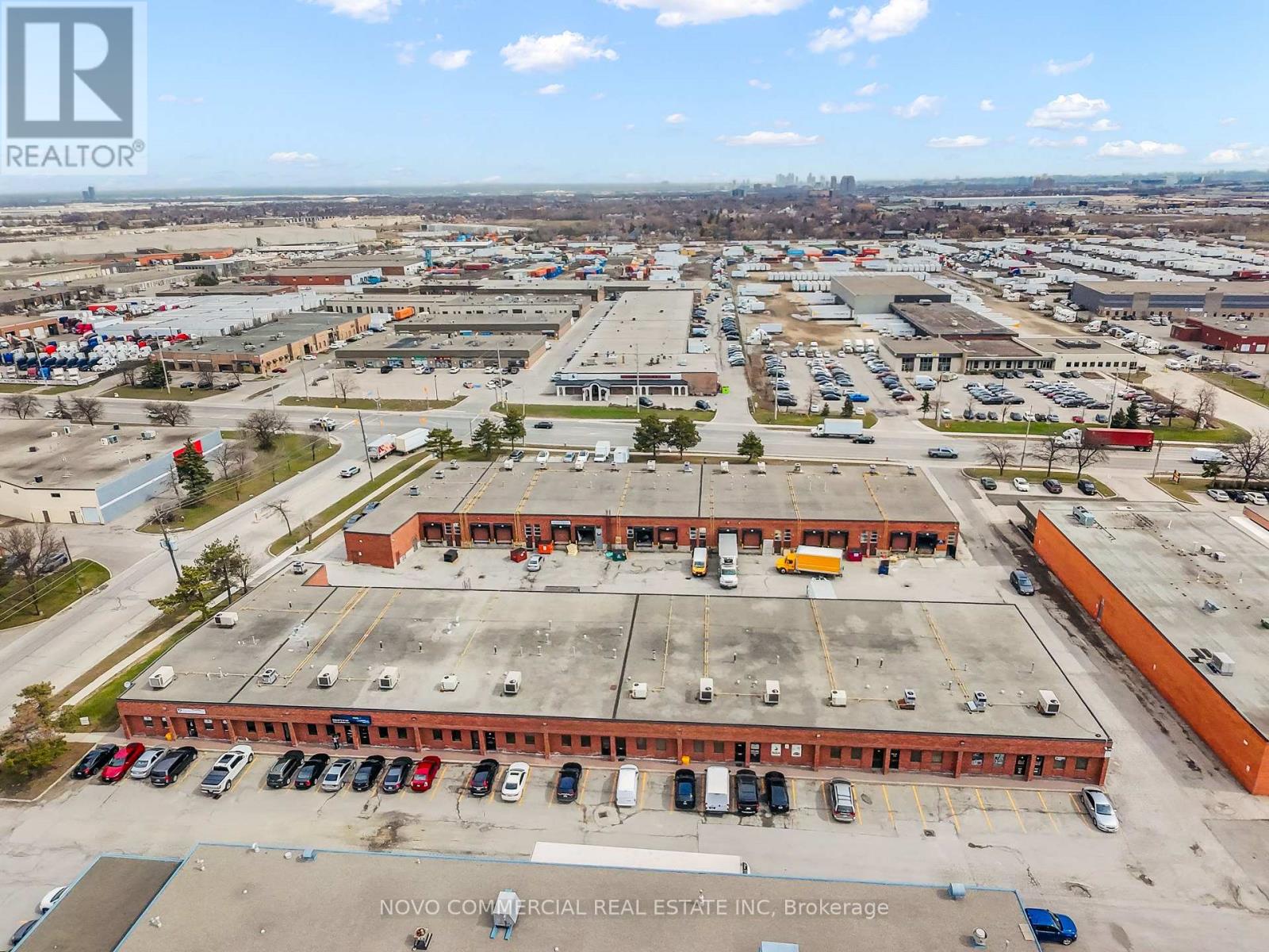 12 - 2460 Anson Drive W, Mississauga, Ontario  L5S 1G7 - Photo 2 - W13036728