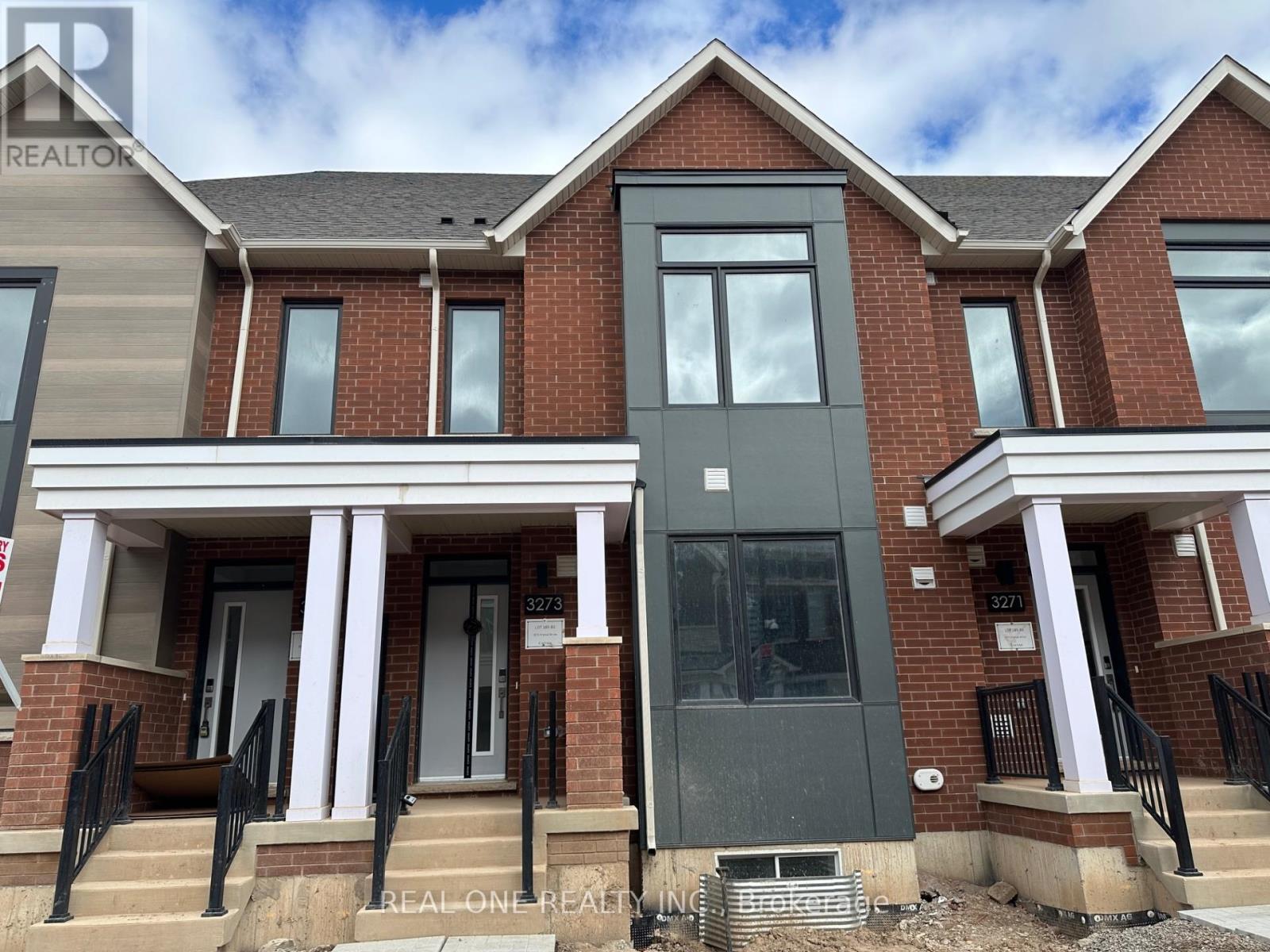 3273 CRYSTAL DRIVE, Oakville, Ontario